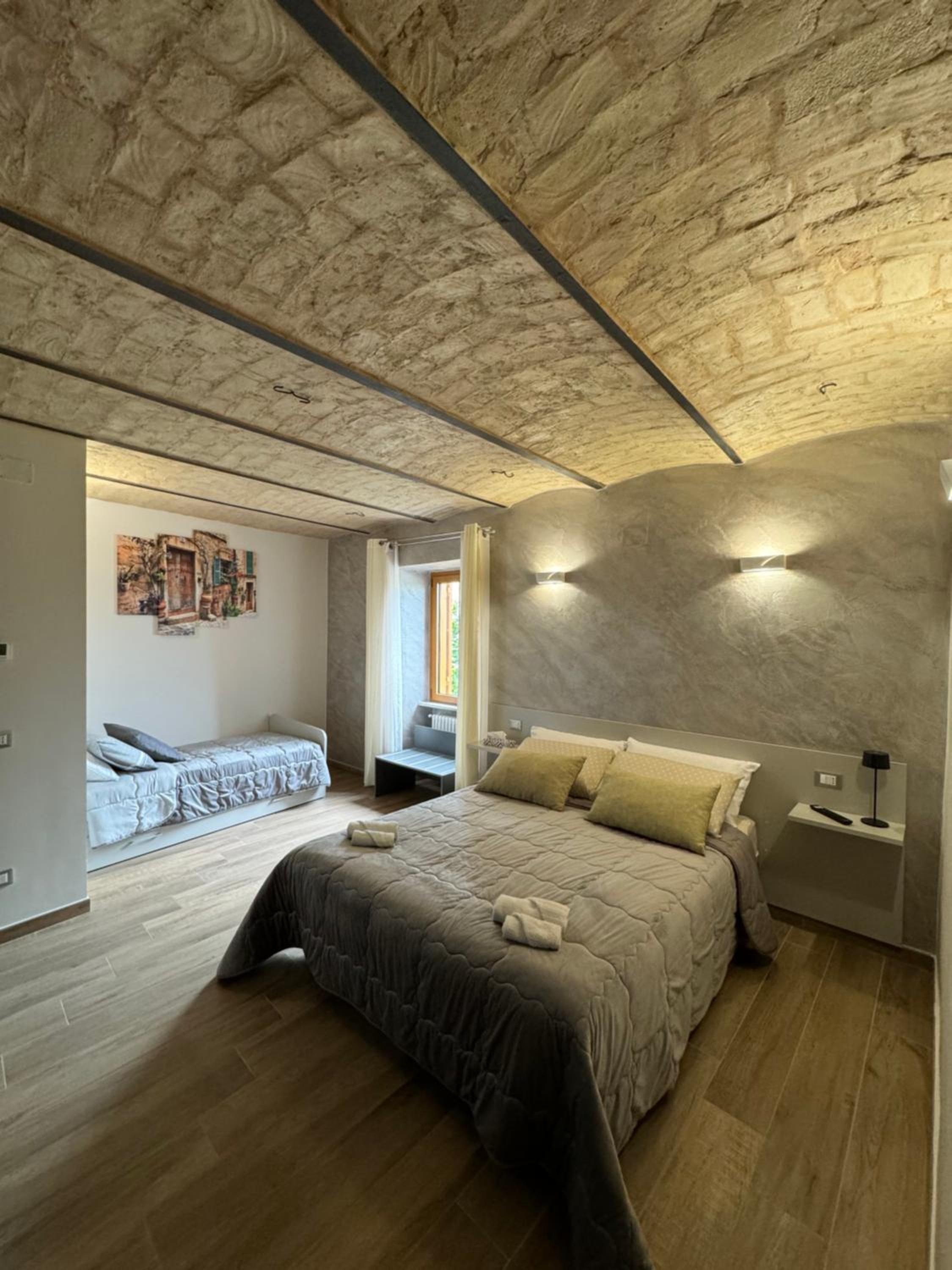 Deluxe Room (2 Adults + 1 Child) photo 1