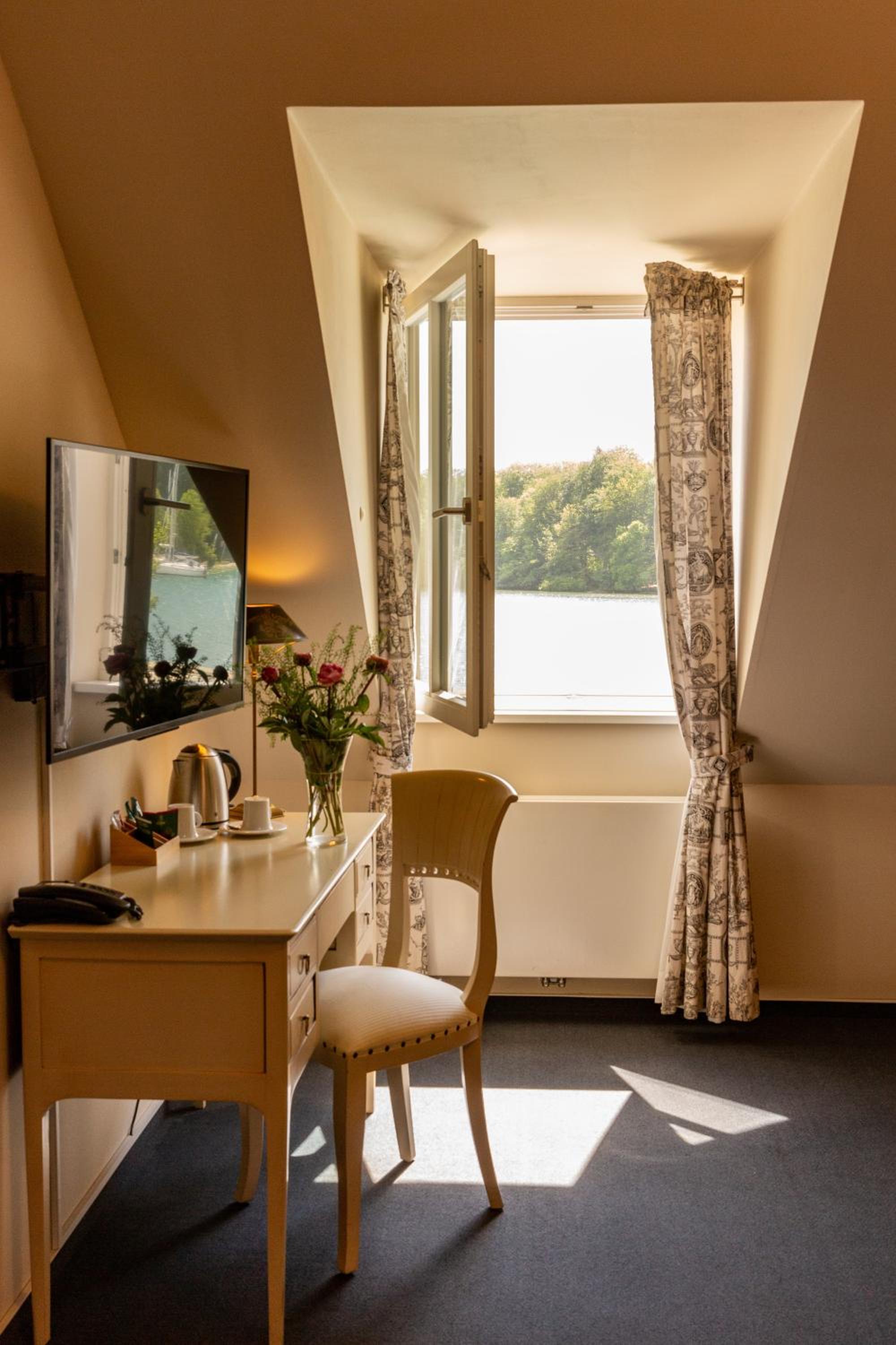 Komfort-Doppelzimmer Seeblick photo 2