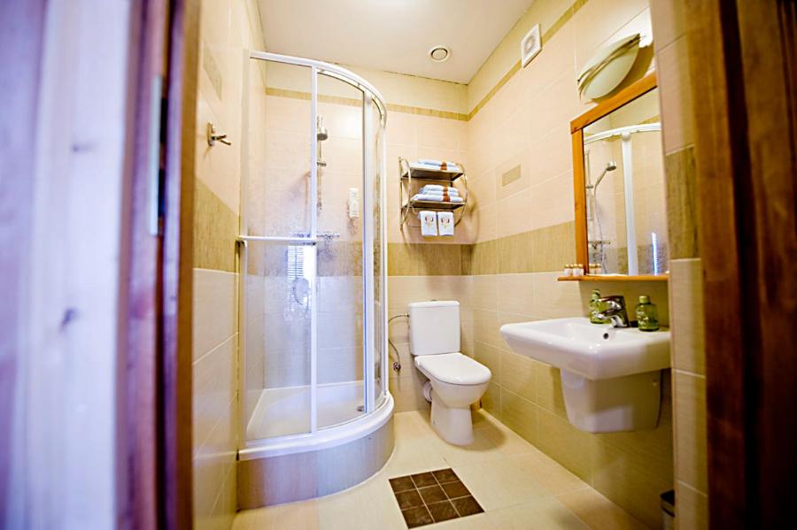 Large Double Room