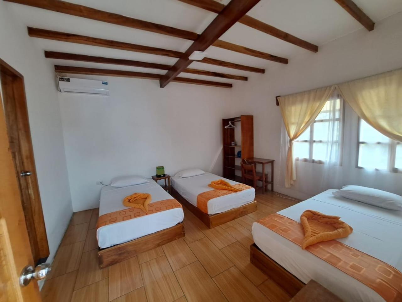 Basic Triple Room photo 2