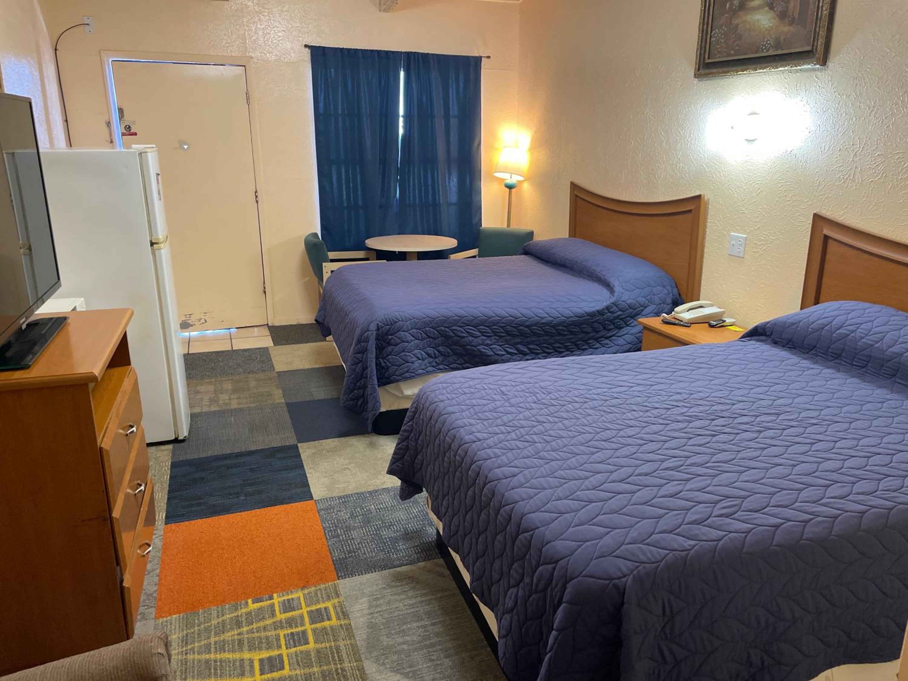 Double Room with Two Double Beds photo 1