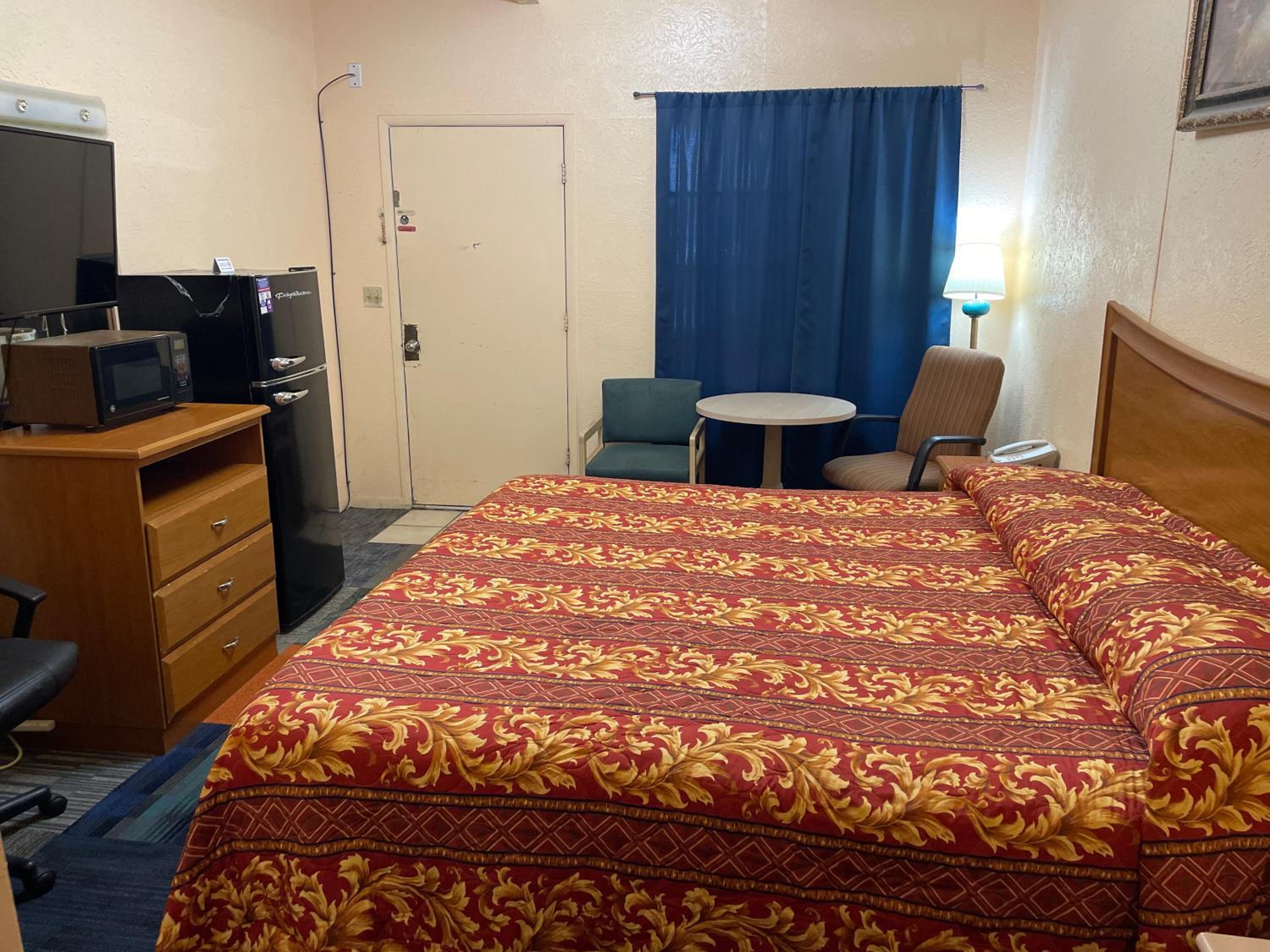 Double Room with Two Double Beds photo 3
