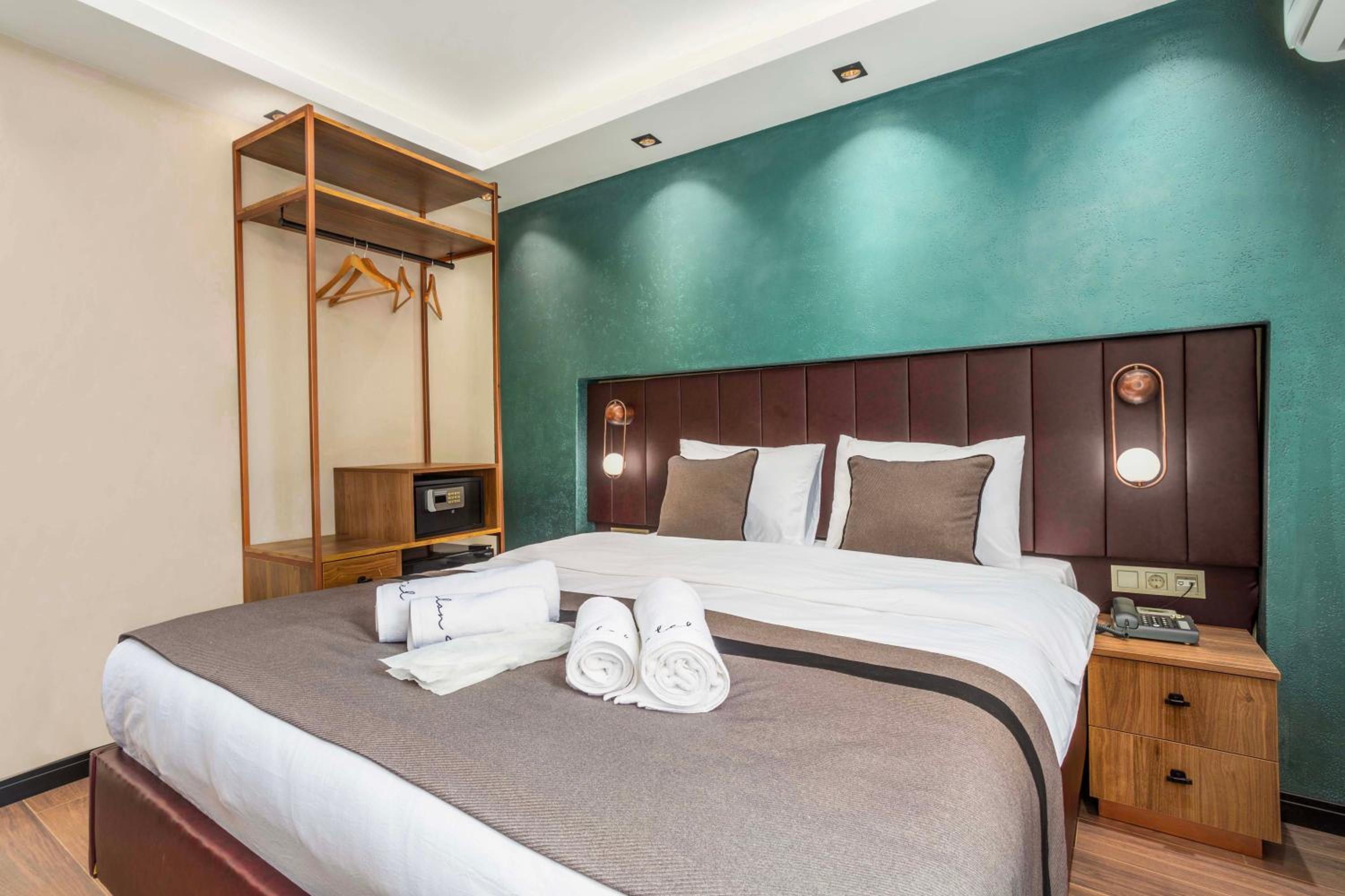 Standard Double Room photo 3
