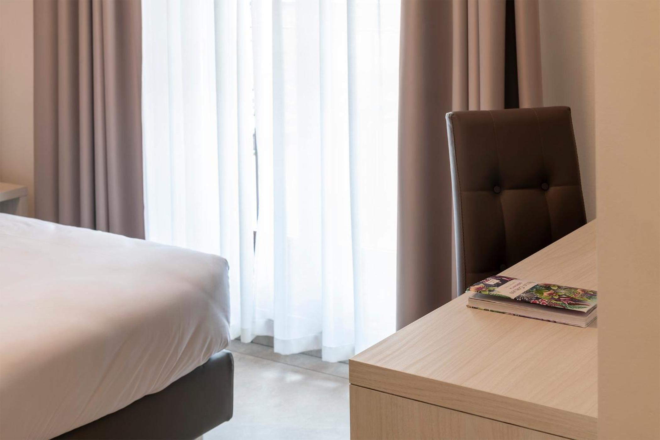 Deluxe Double Room - Photo 3