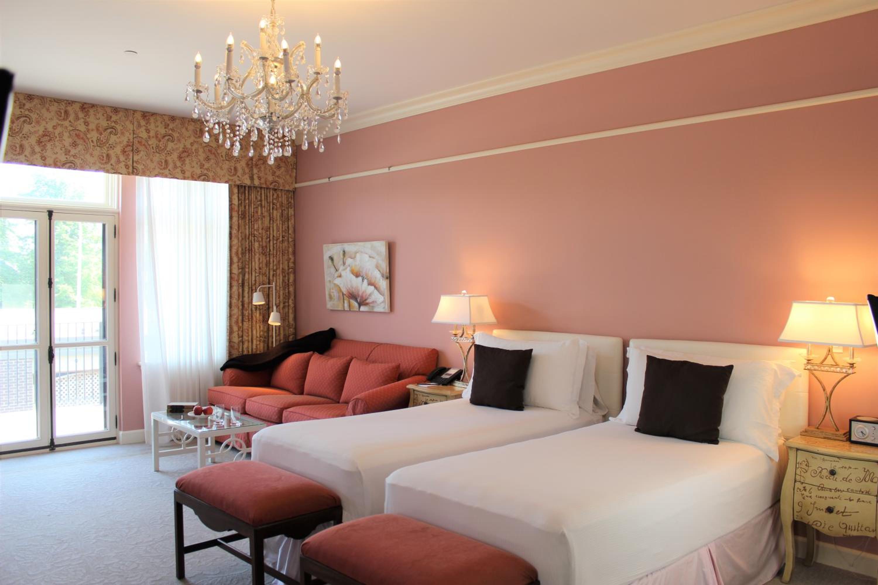 Deluxe Twin Room With City View photo 2