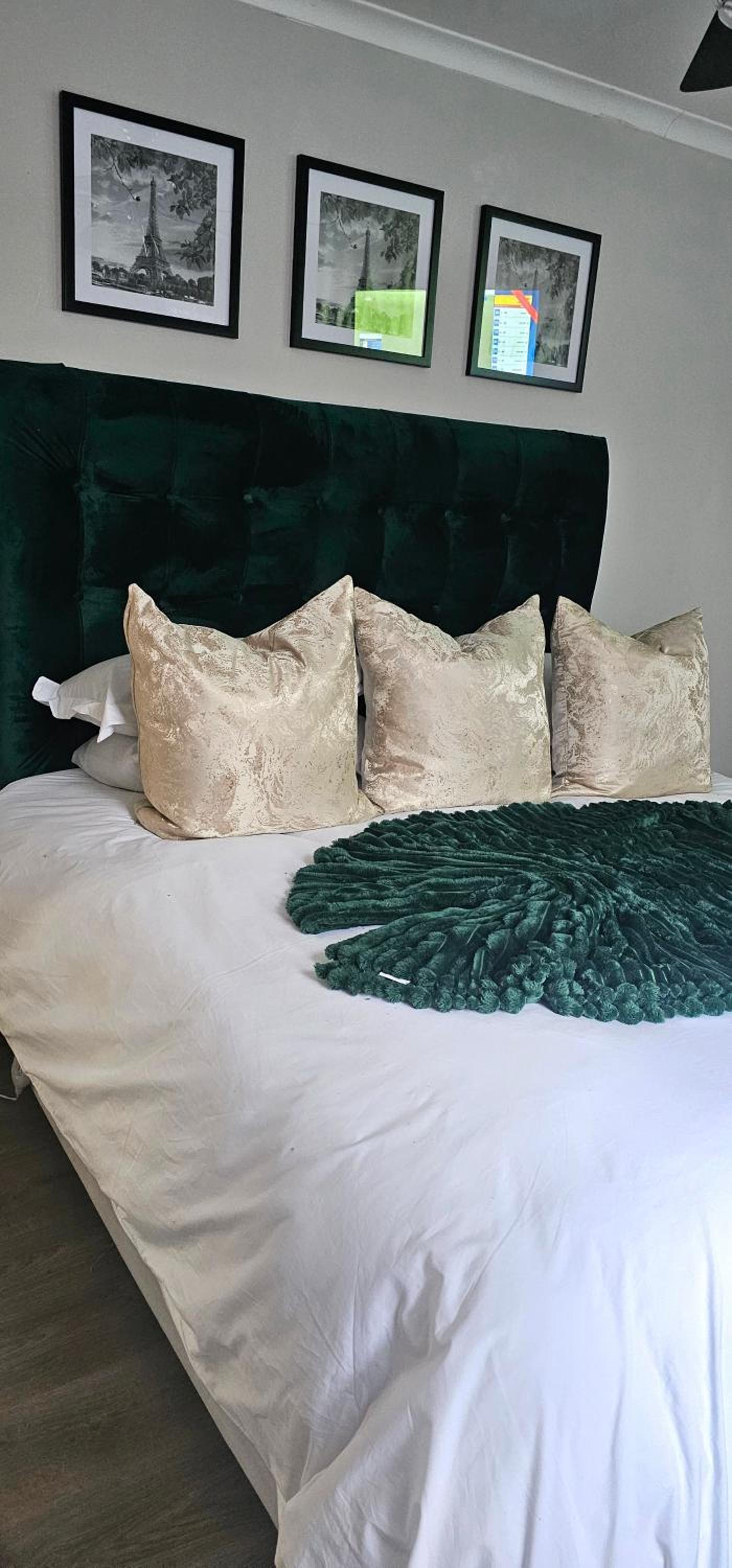 Double Room with Private Bathroom photo 2