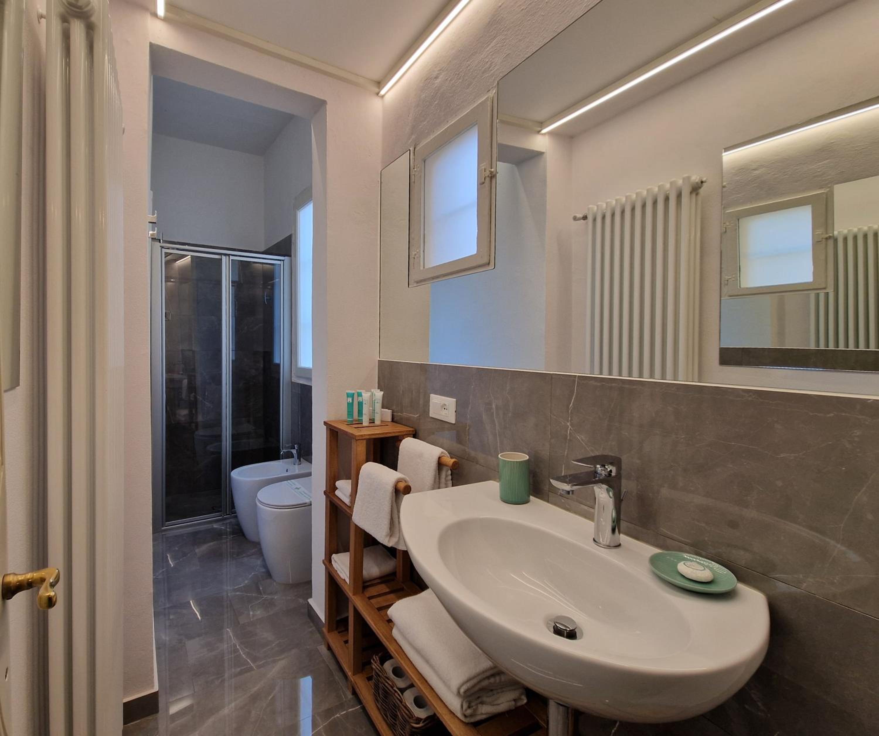 One-Bedroom Apartment - Photo 4