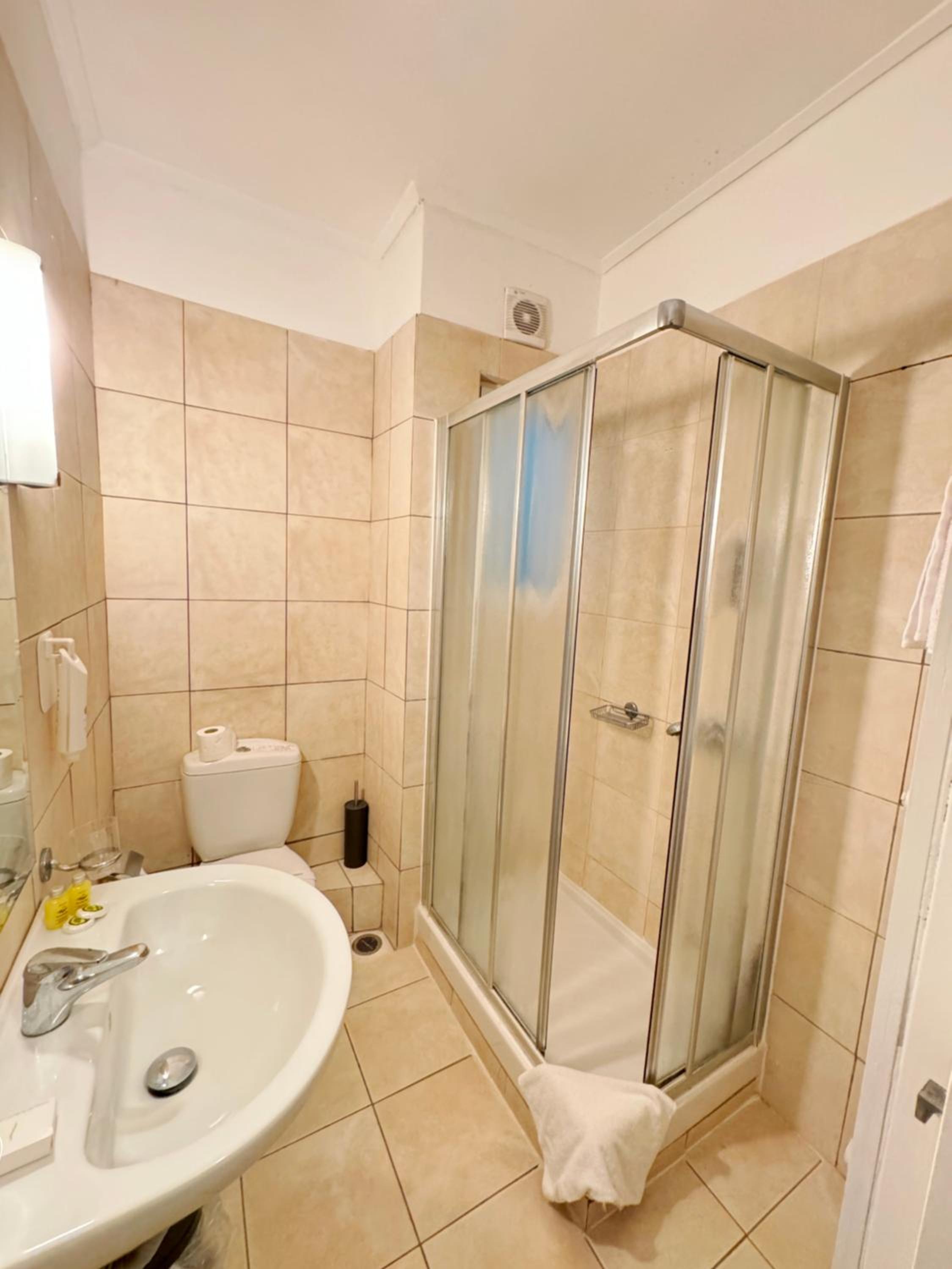 Superior Double Room with Sea View - Photo 17