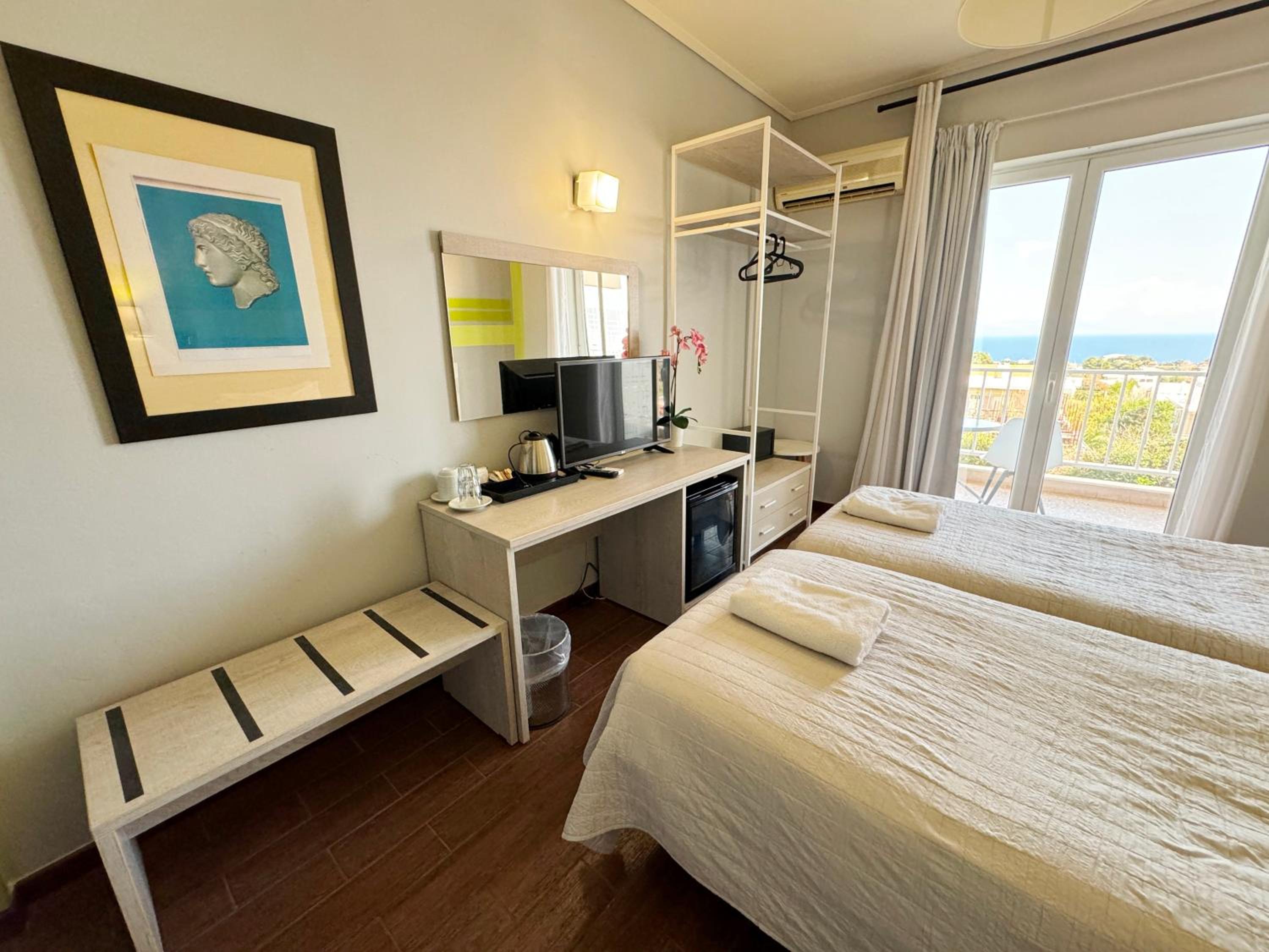 Superior Double Room with Sea View - Photo 20