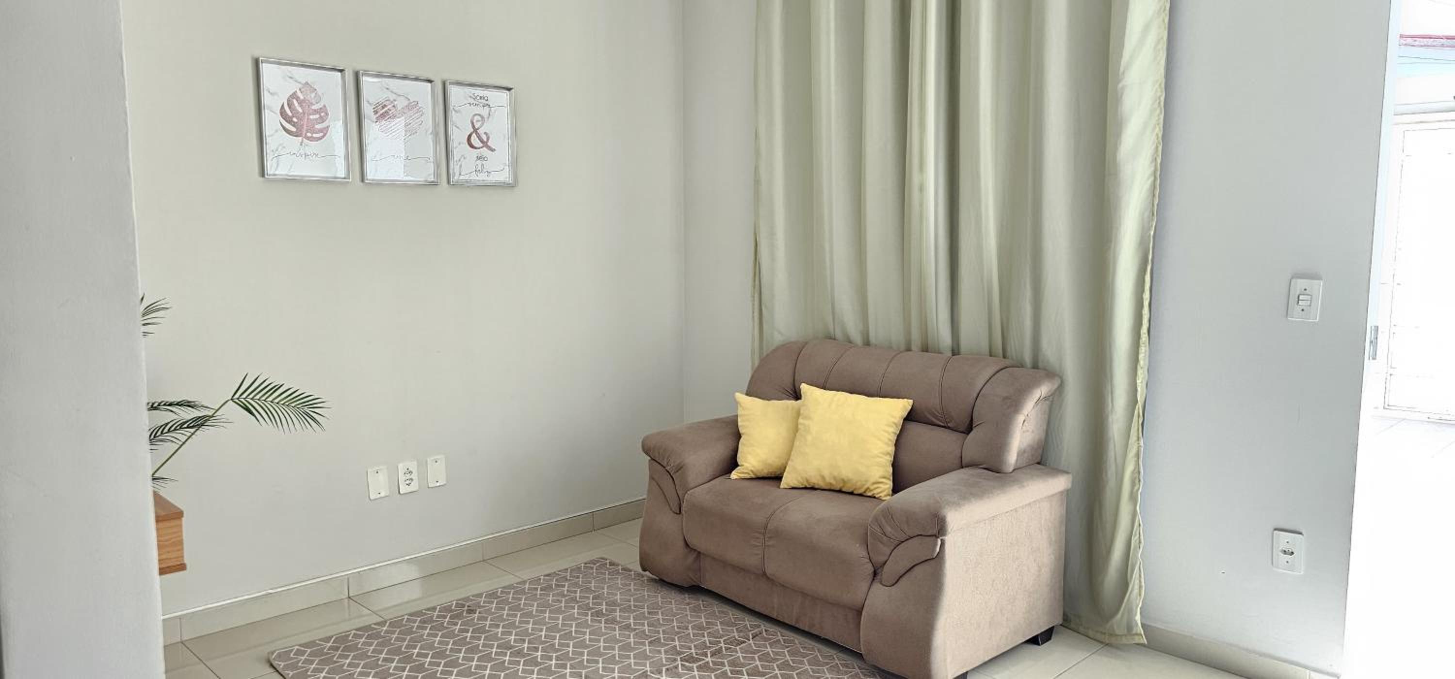 Two-Bedroom House photo 3