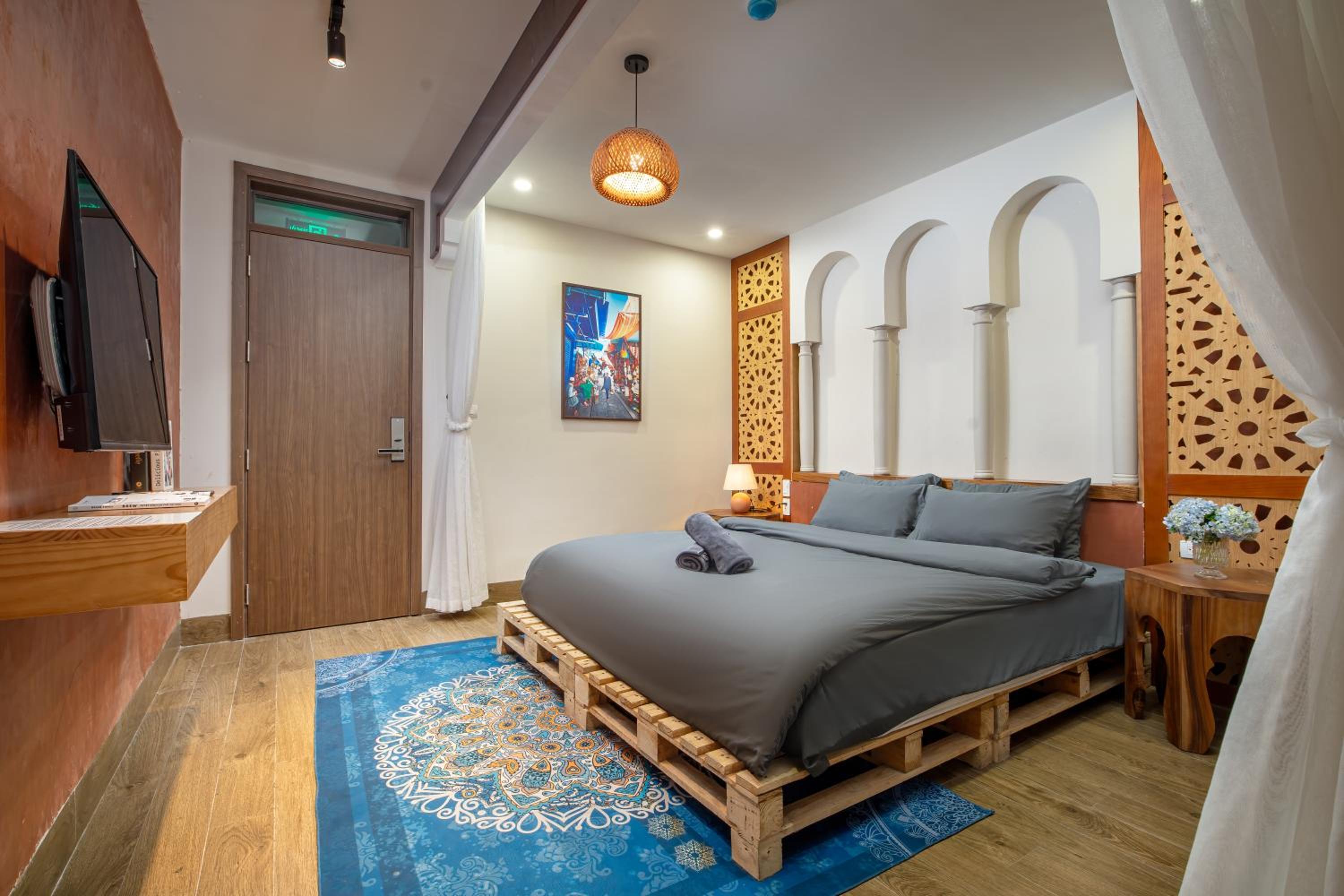 Superior King Room