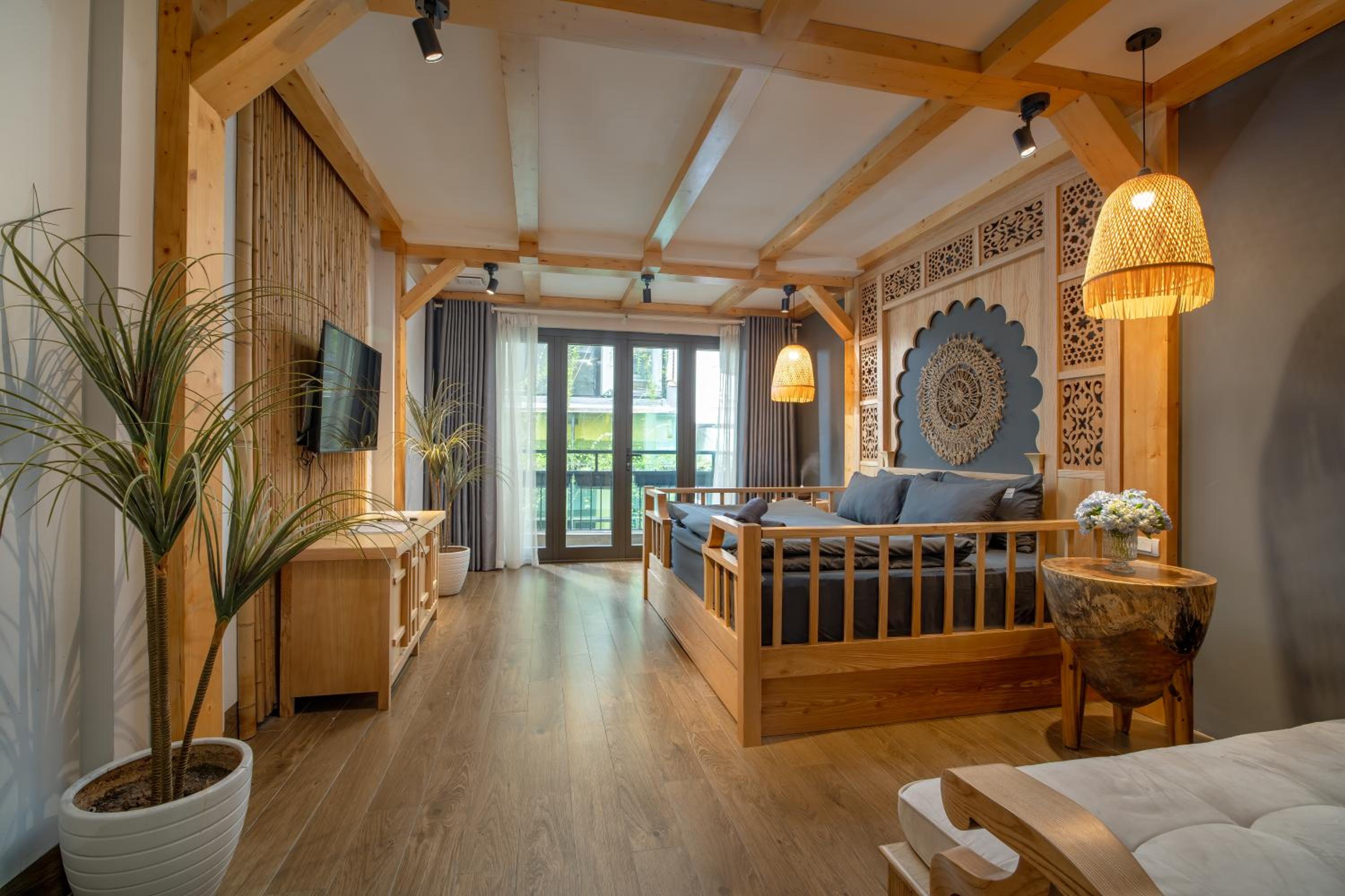 Deluxe Double Room with Balcony