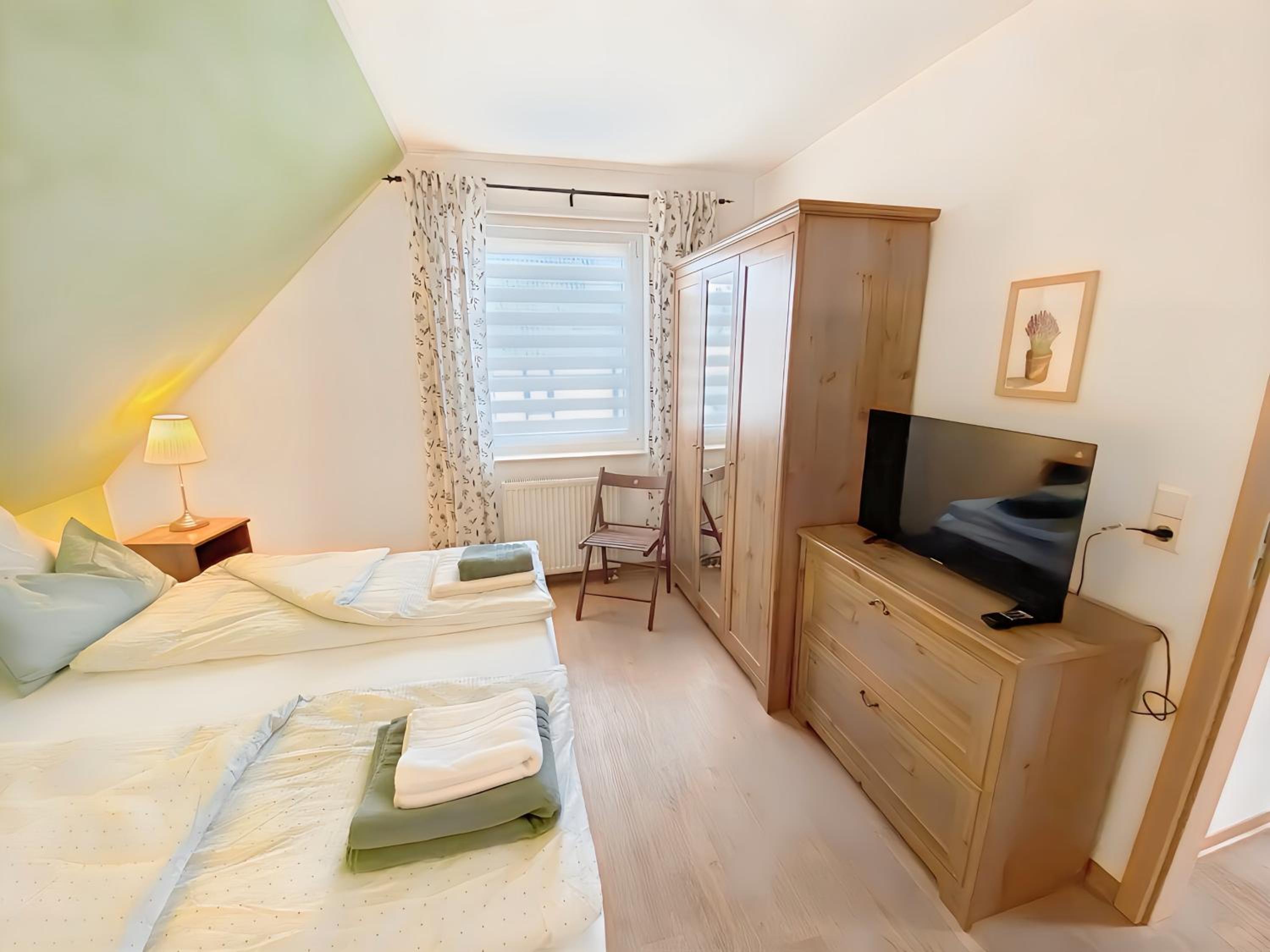 Four-Bedroom House photo 1