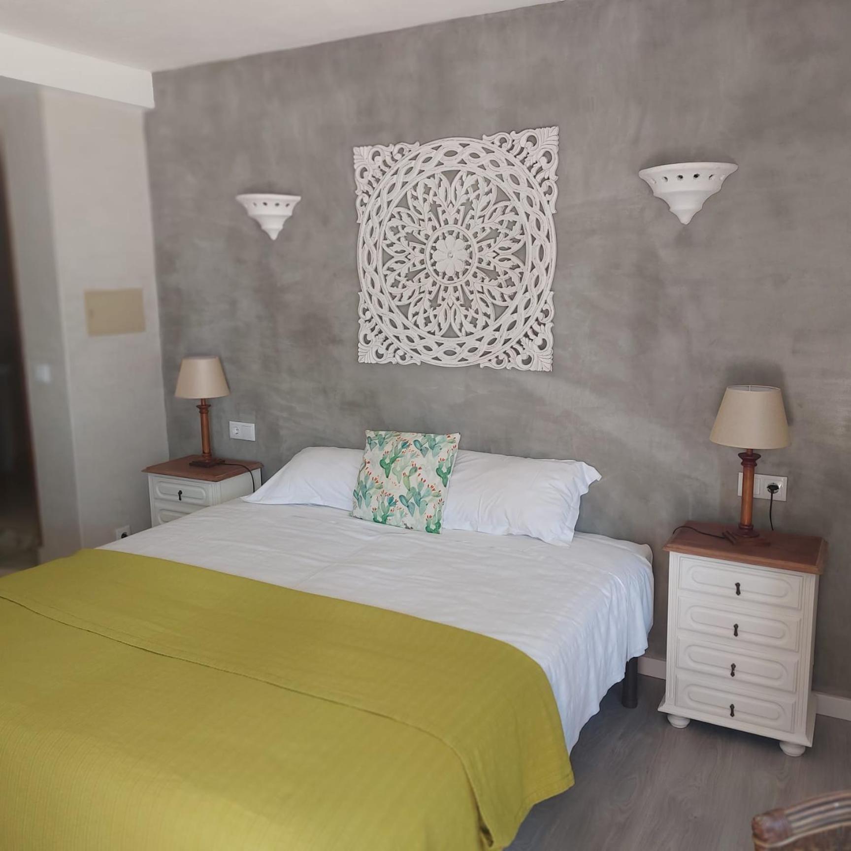Budget Triple Room - Photo 6