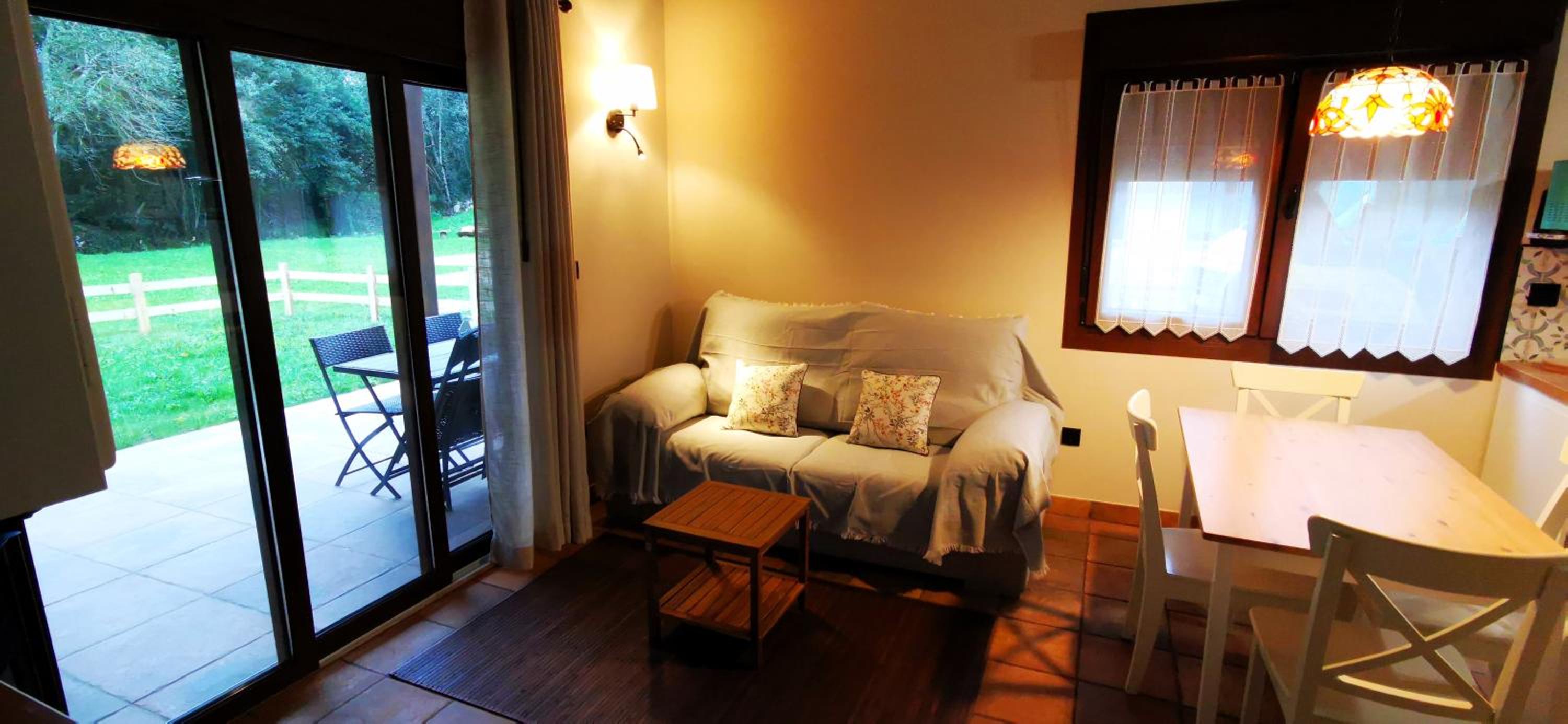 Two-Bedroom Apartment with Garden View photo 3