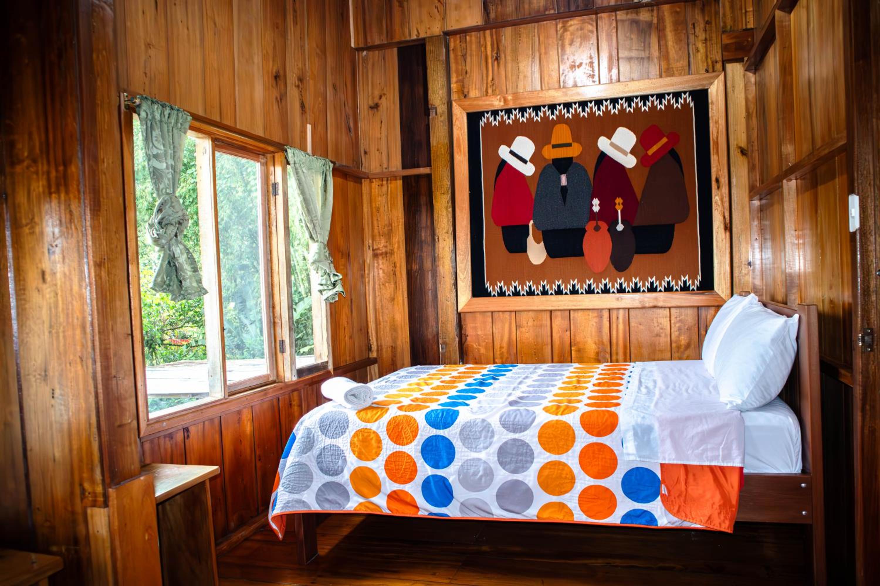 Twin Room with Private Bathroom photo 1