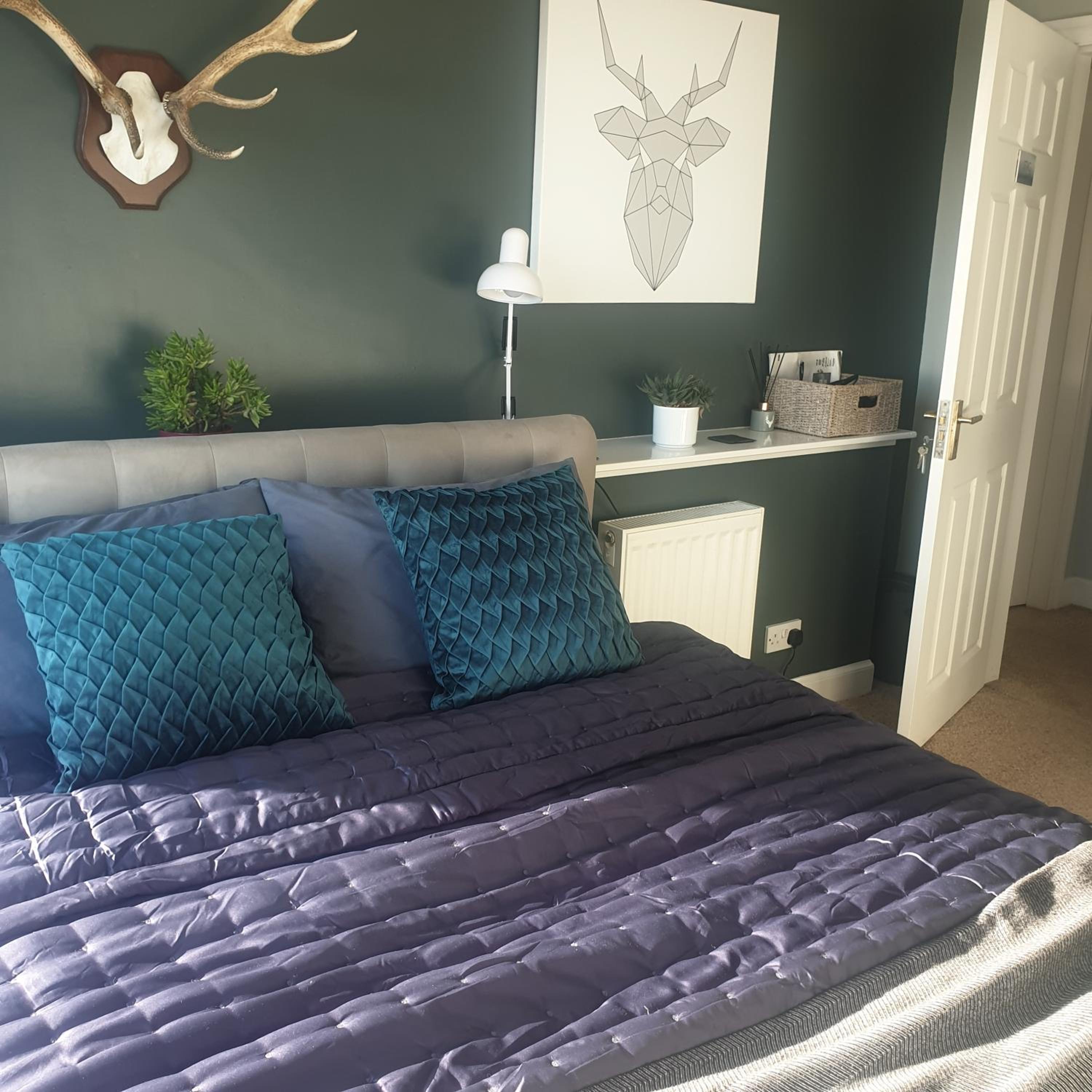 Stag - Double Room with Sea View (separate private shower room)