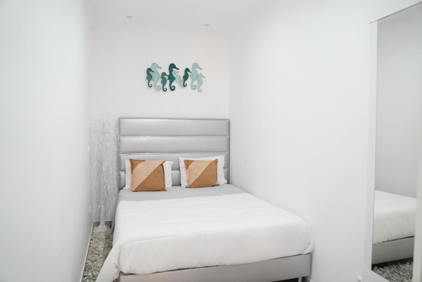 Three-Bedroom Apartment - Photo 7
