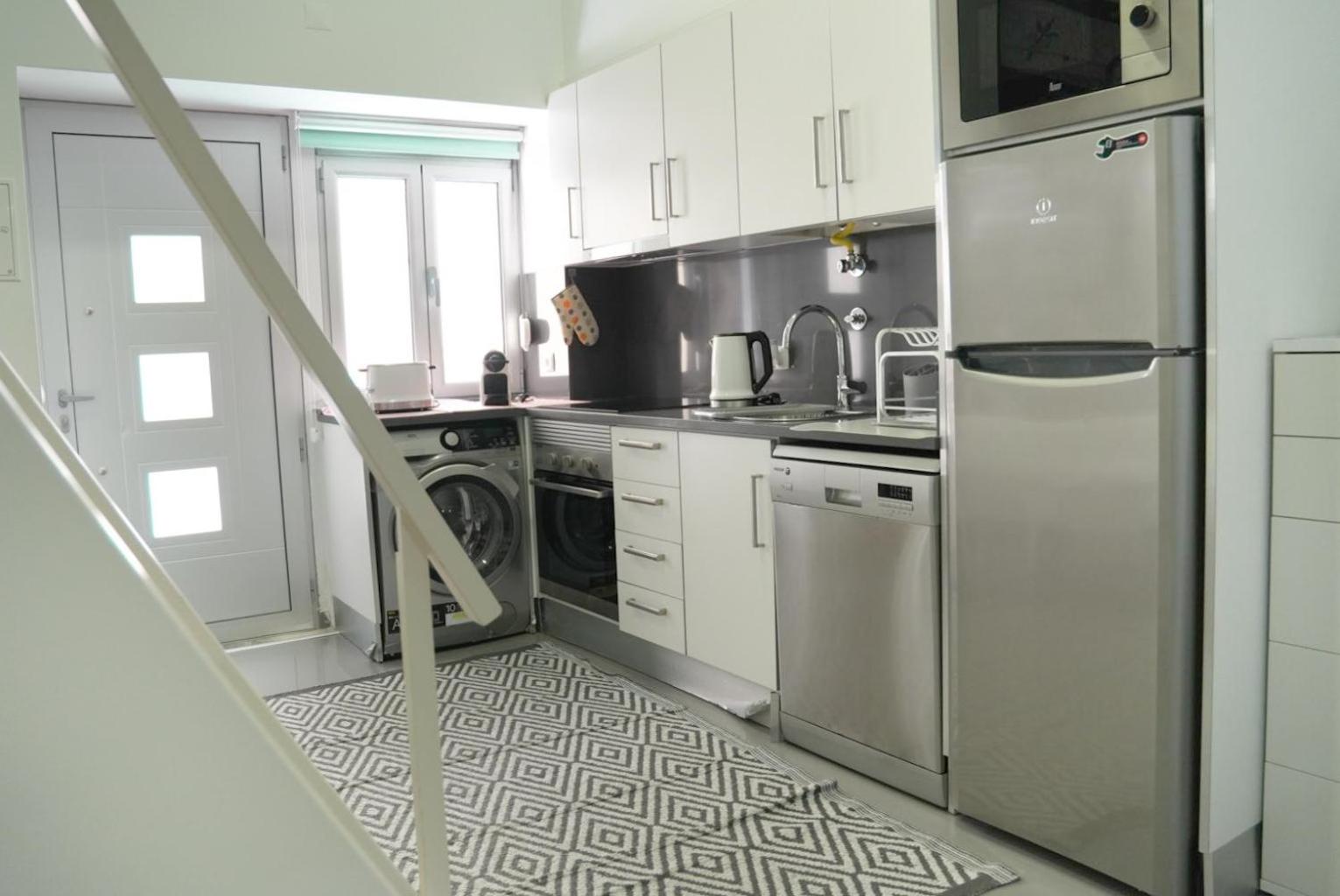 Three-Bedroom Apartment - Photo 16