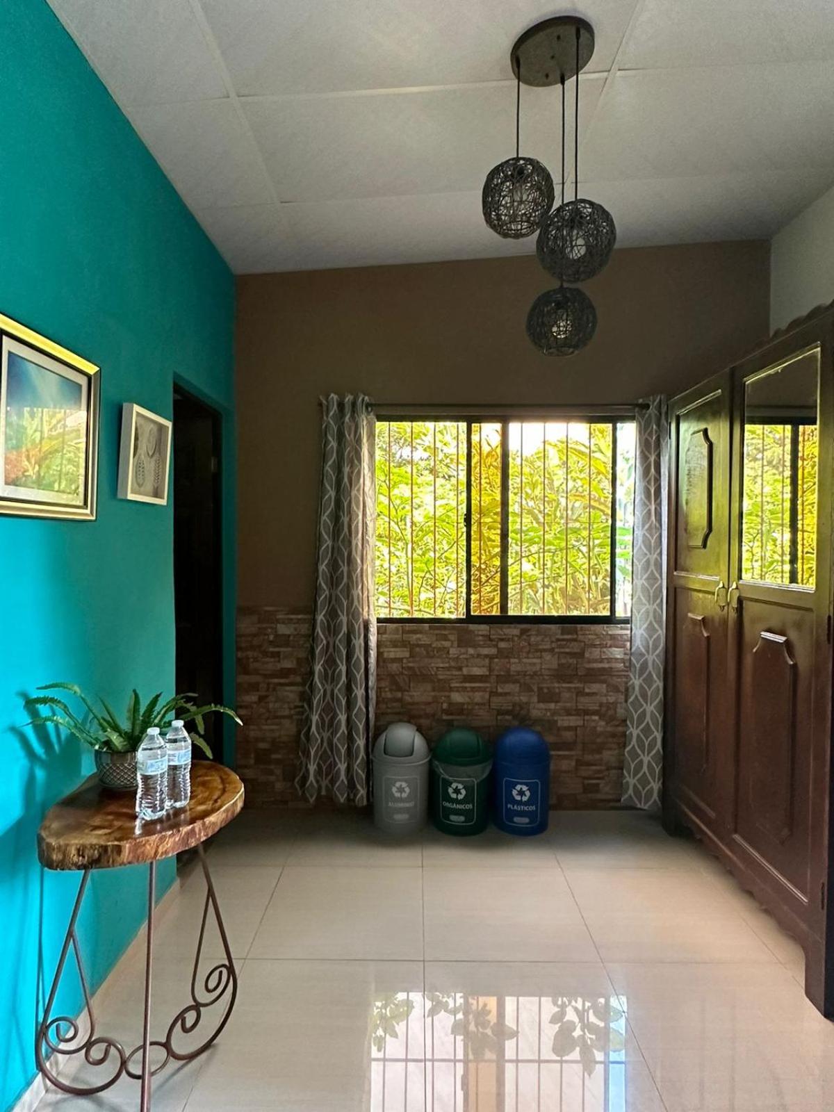 Twin Room with Private Bathroom photo 3