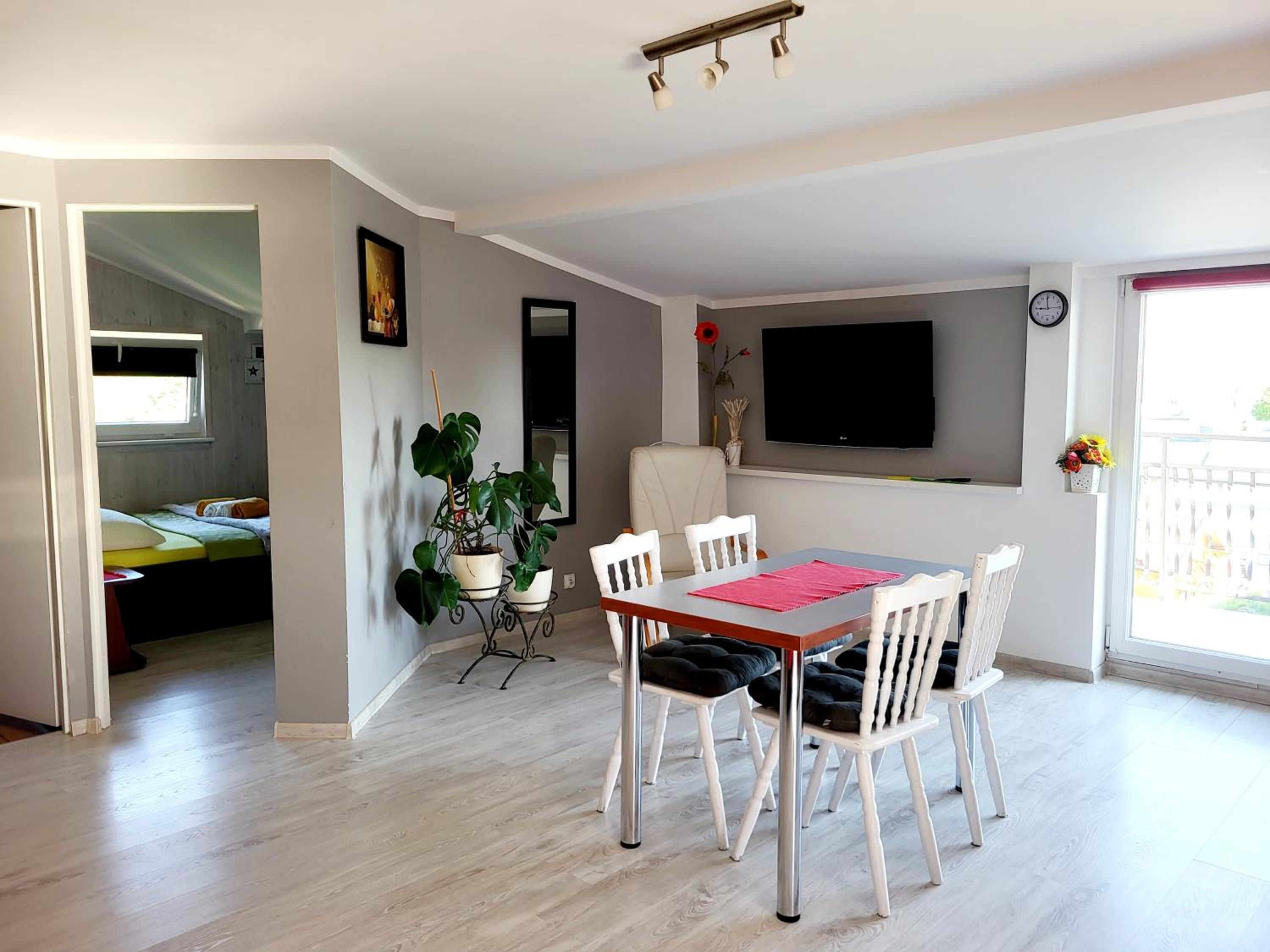 Apartment - Photo 2