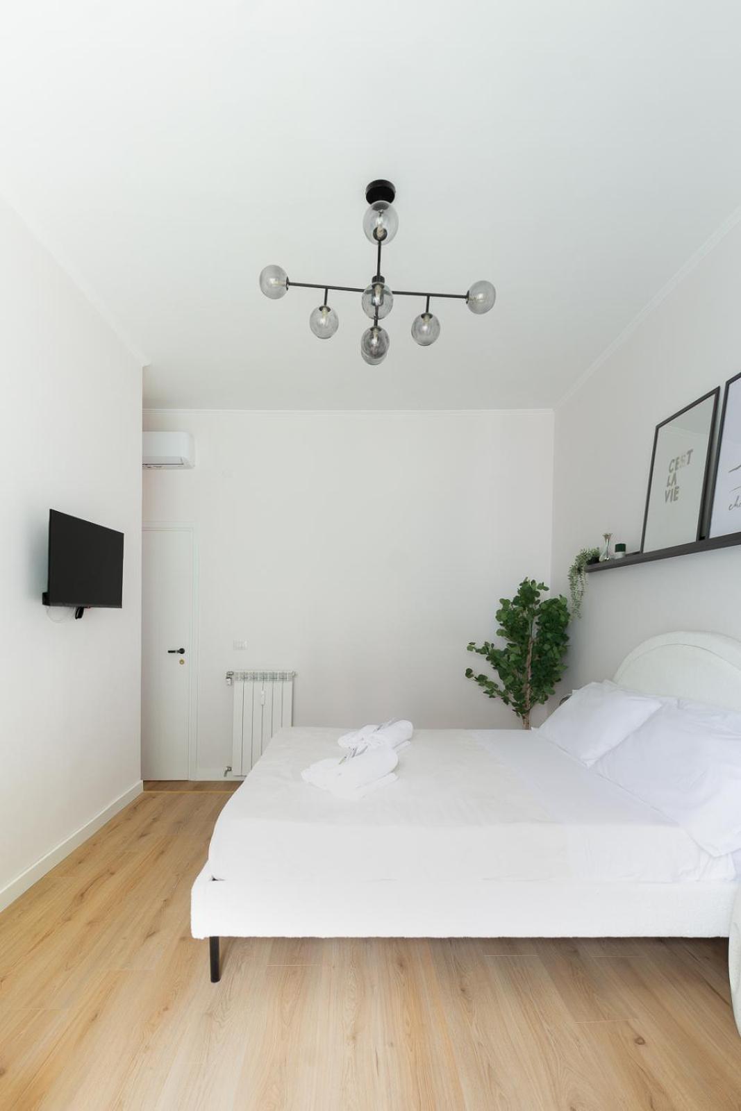Deluxe Double Room With Extra Bed