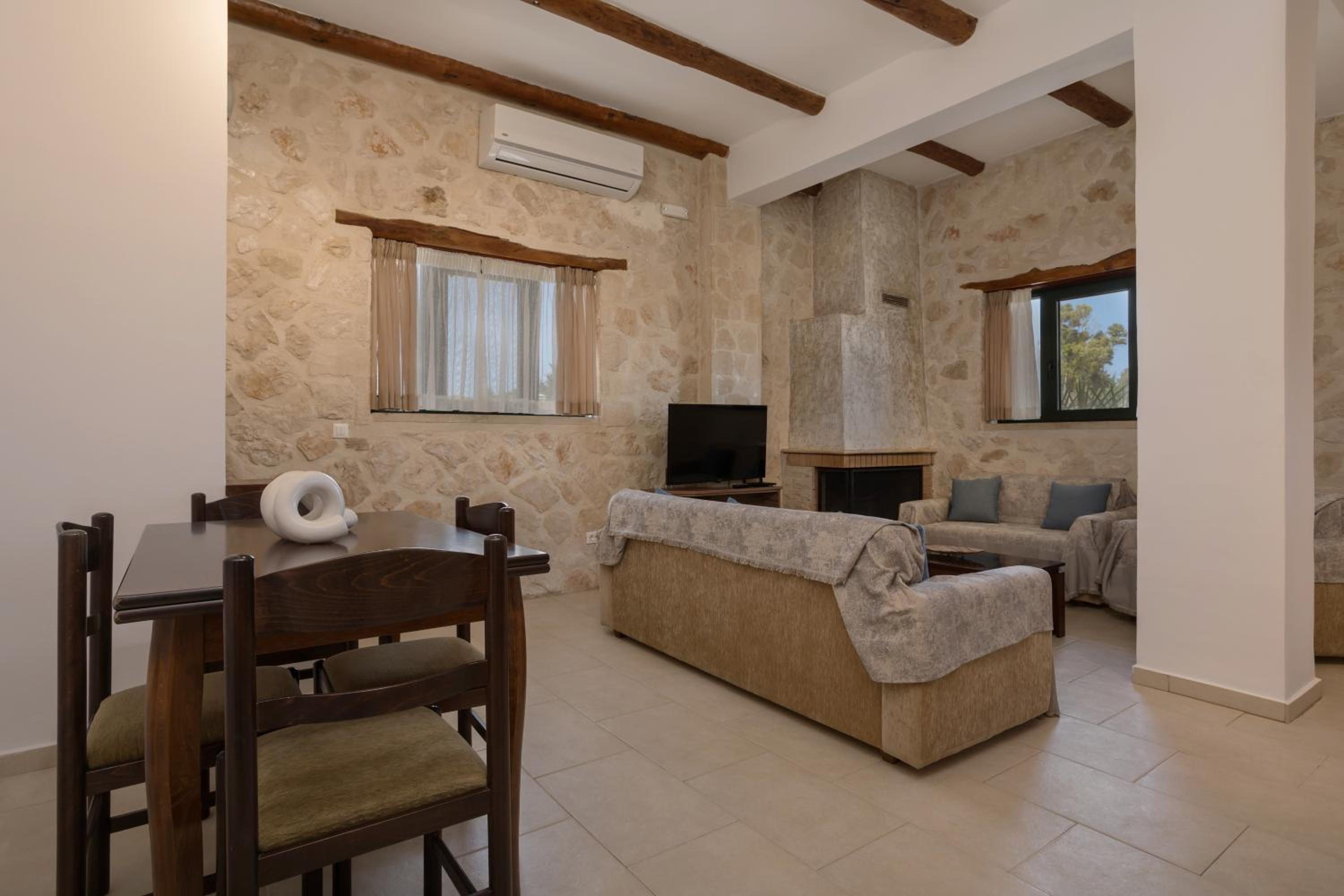 Two-Bedroom Villa photo 1
