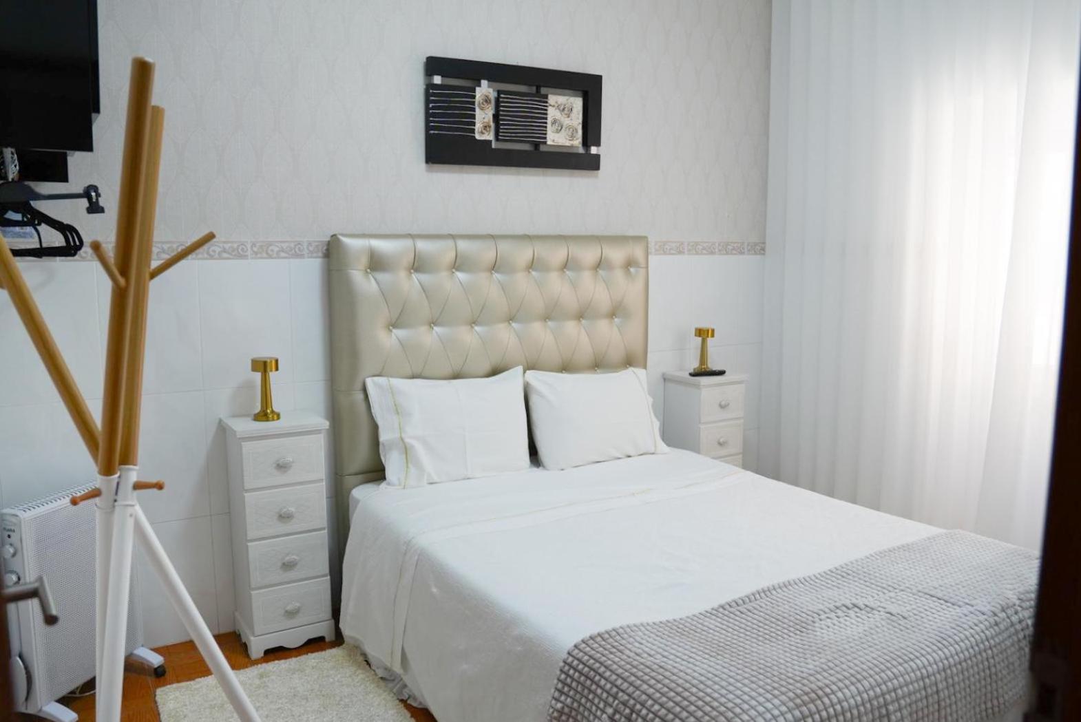 Two-Bedroom House - Photo 12