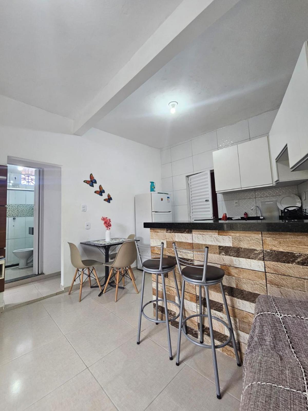 Two-Bedroom Apartment with Balcony photo 2