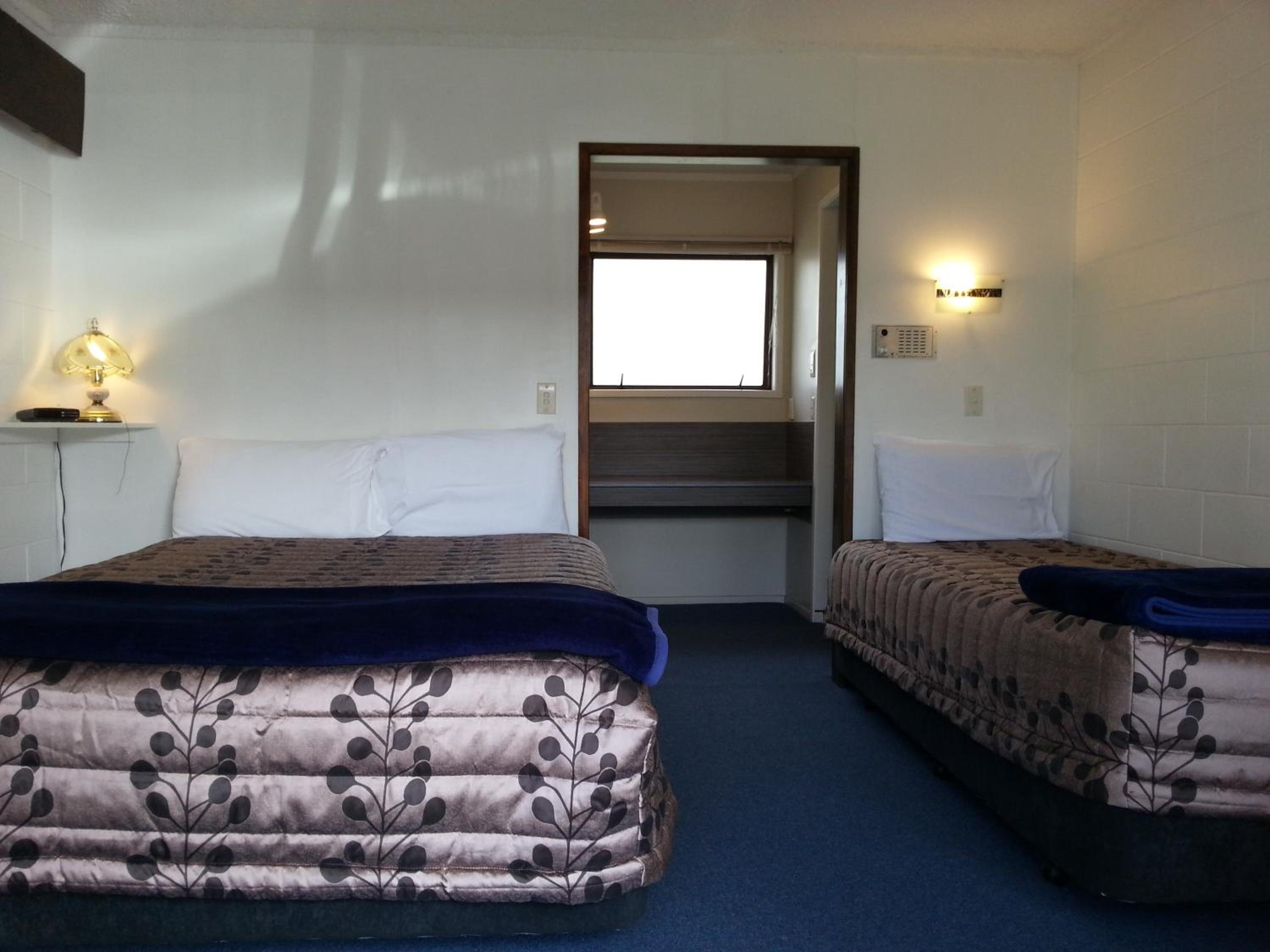 Double or Twin Room - Photo 2