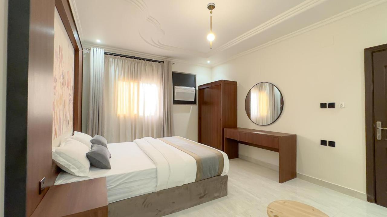 One-Bedroom Suite photo 2