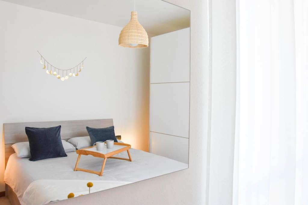 One-Bedroom Apartment with Balcony photo 3