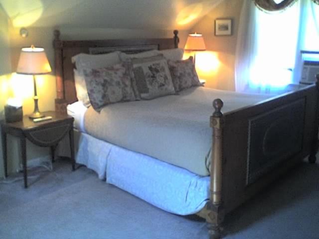 Deluxe King Room with Spa Bath - Photo 2