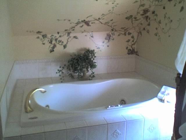 Deluxe King Room with Spa Bath - Photo 6