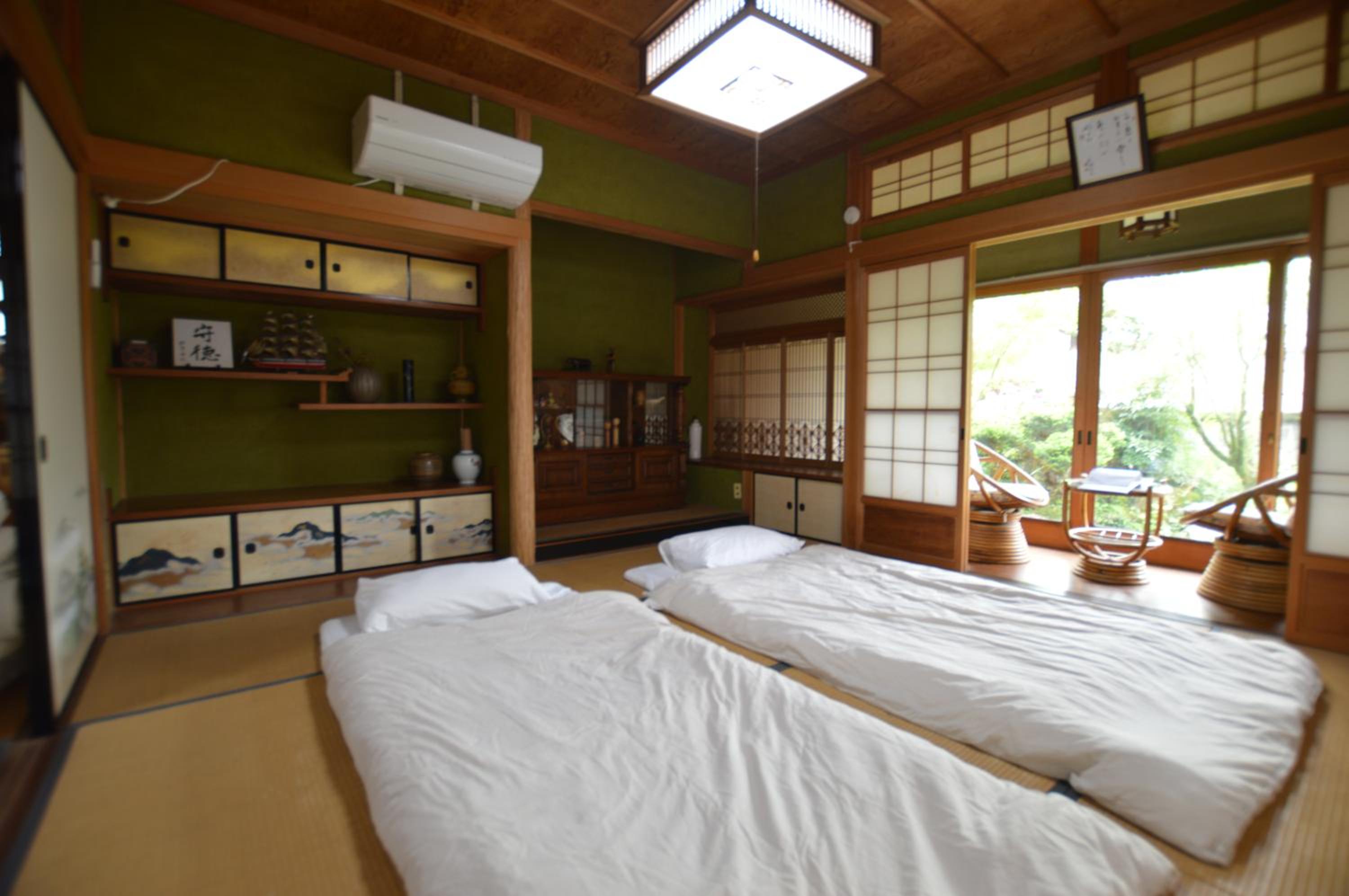 Family Room - Photo 10