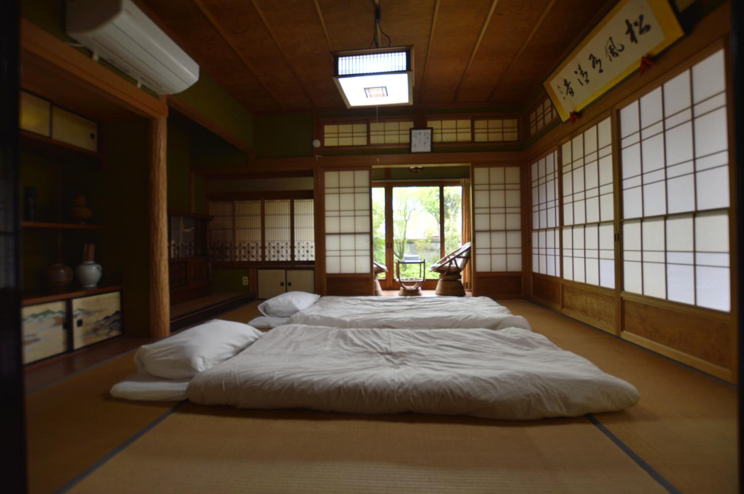 Family Room - Photo 5