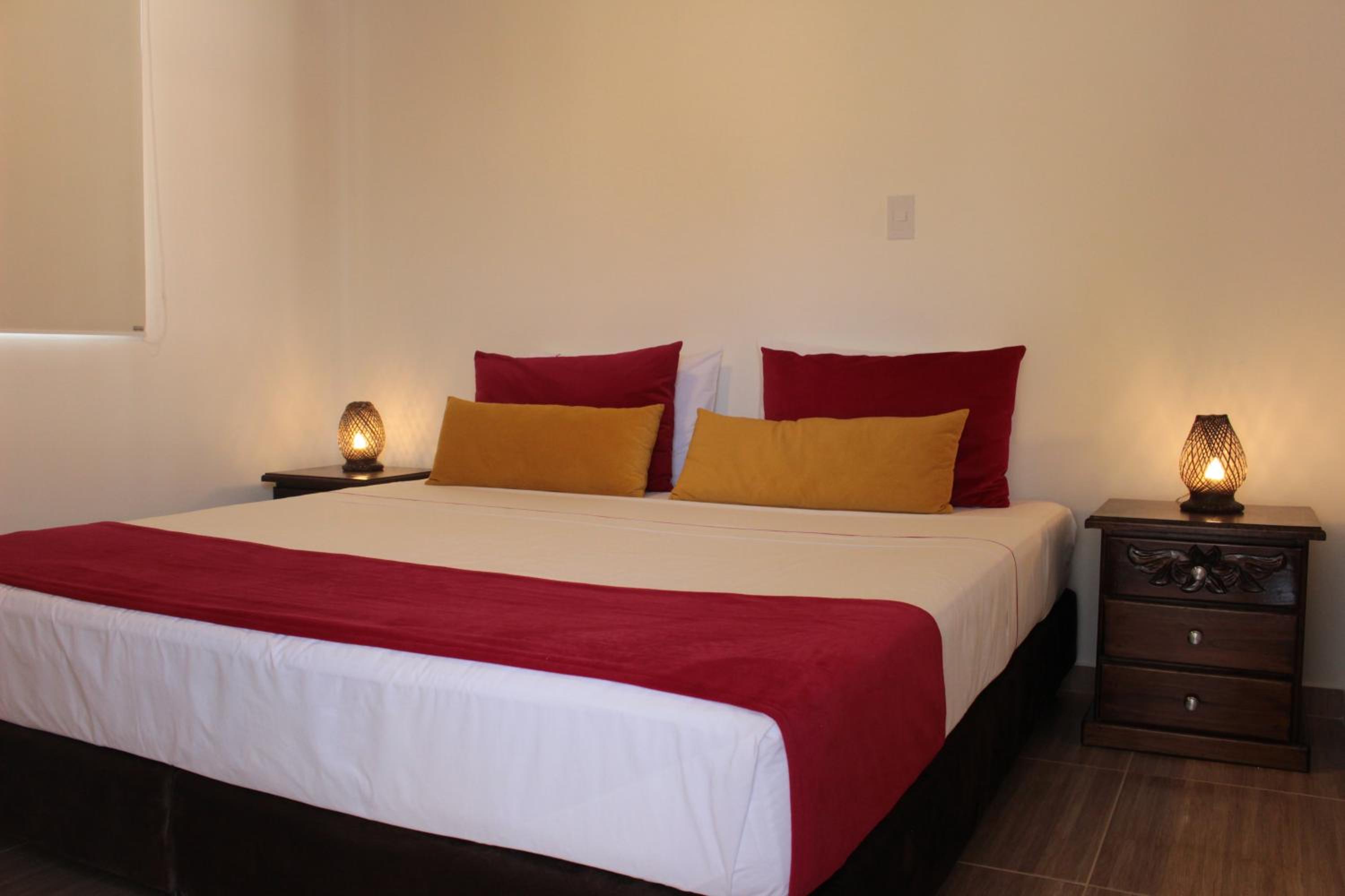 Deluxe Double Room with Balcony photo 1