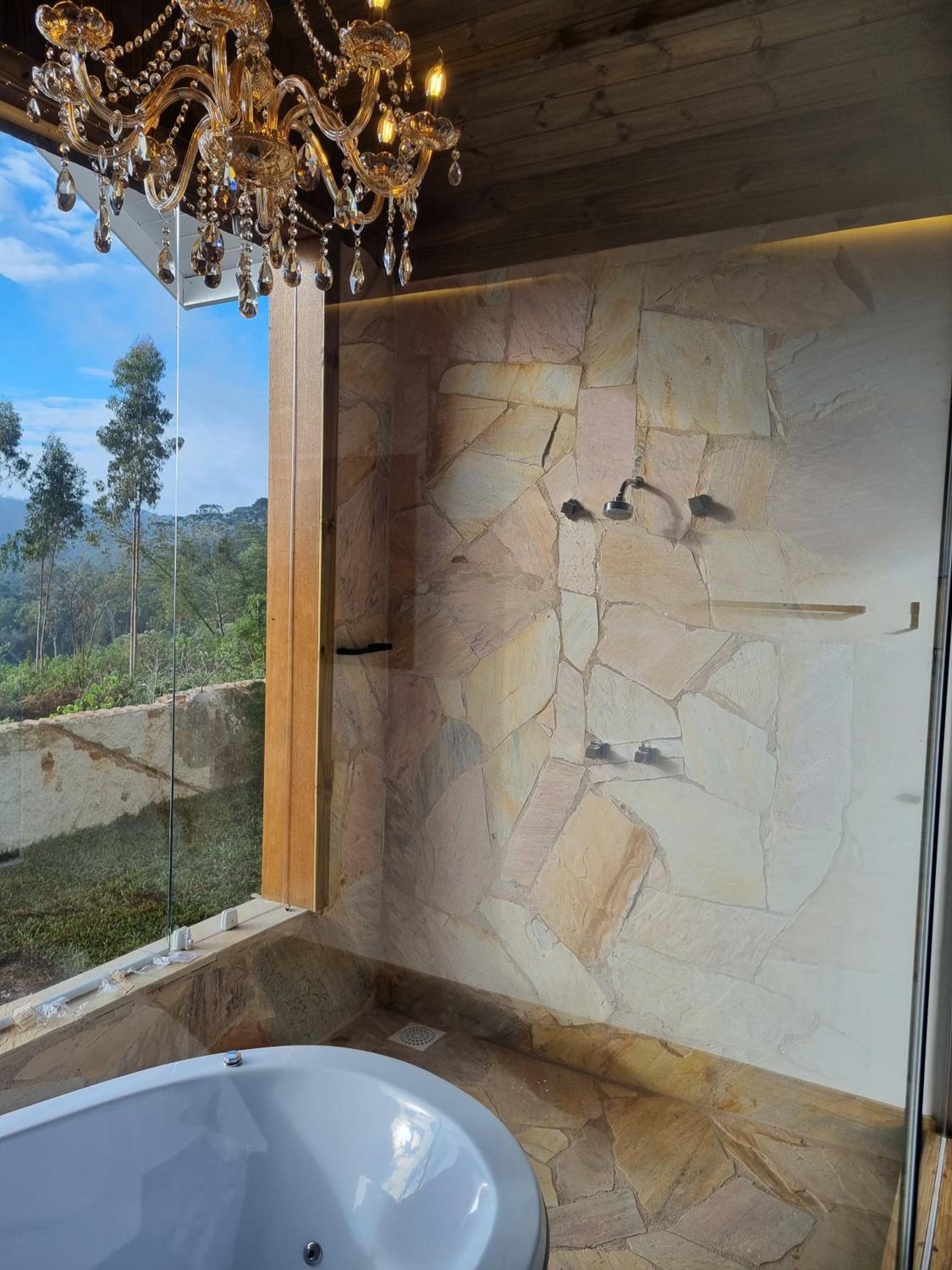 King Suite with Spa Bath photo 3