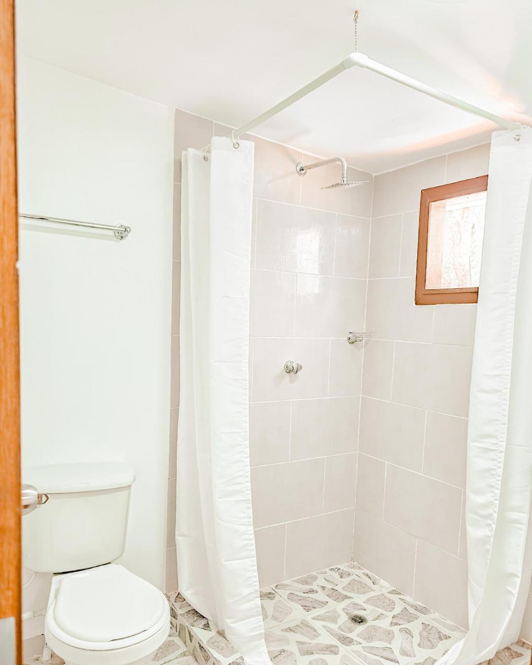 Triple Room with Private Bathroom photo 2