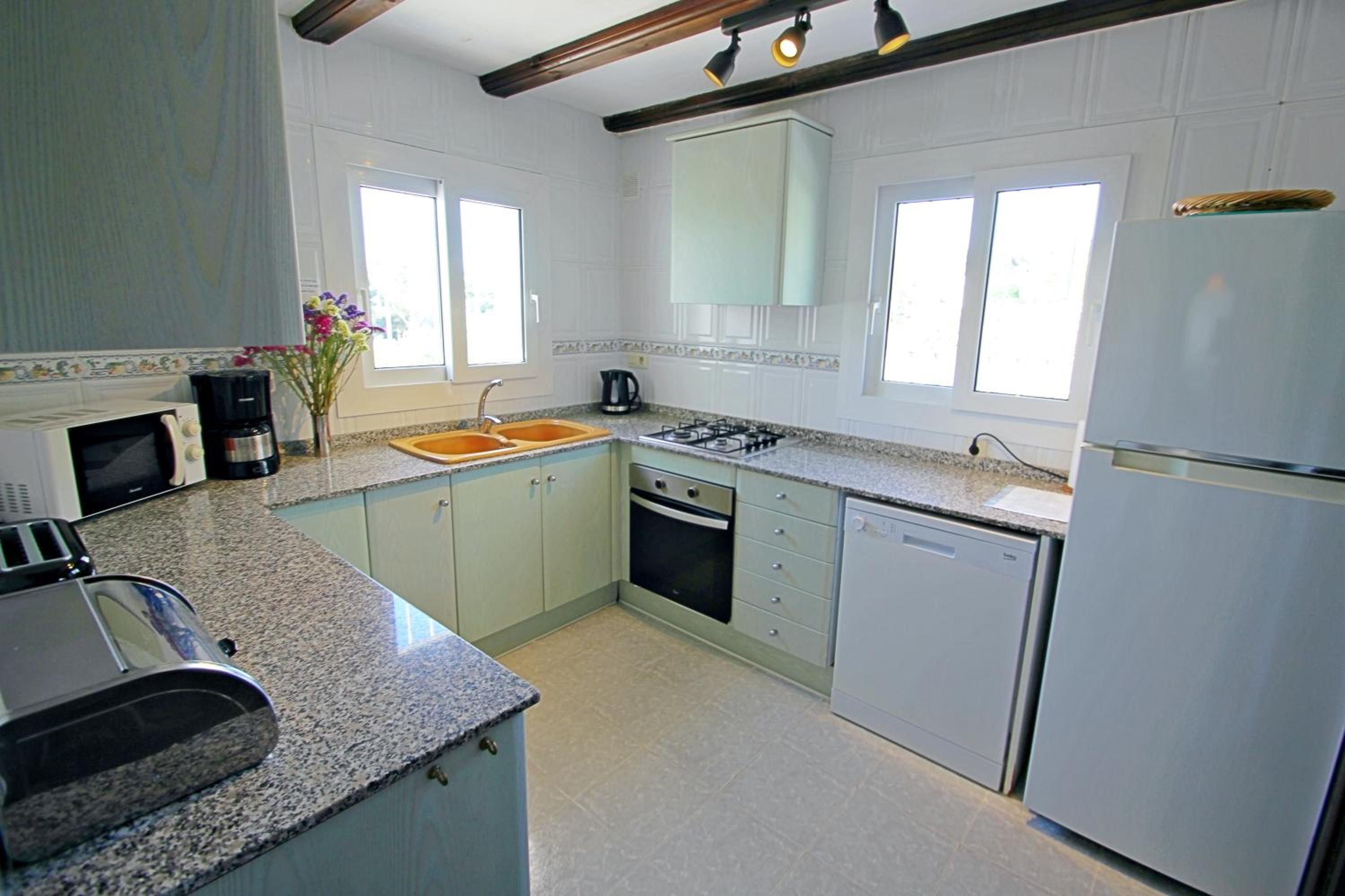 Three-Bedroom Villa photo 3