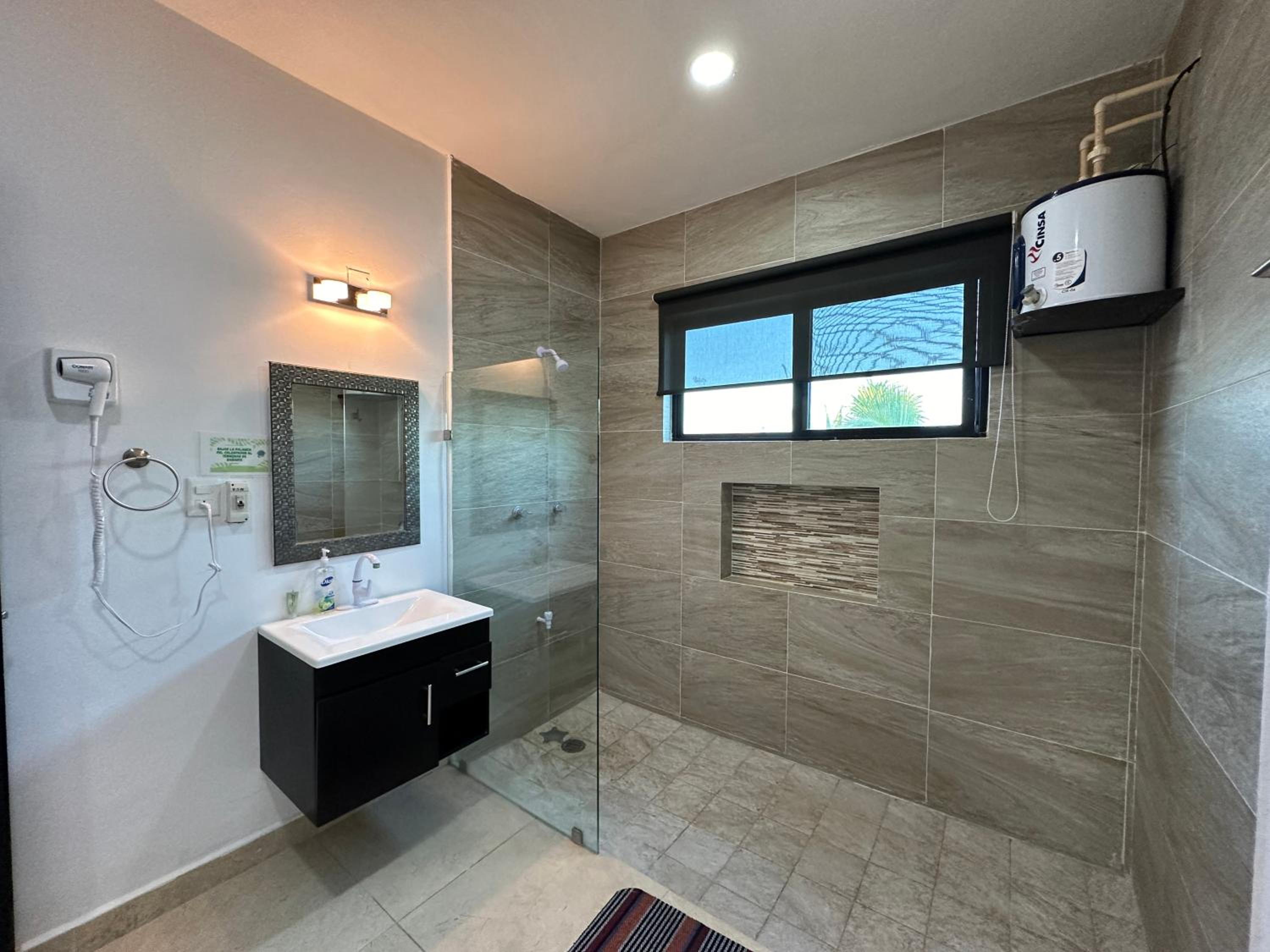 One-Bedroom Apartment - Photo 33