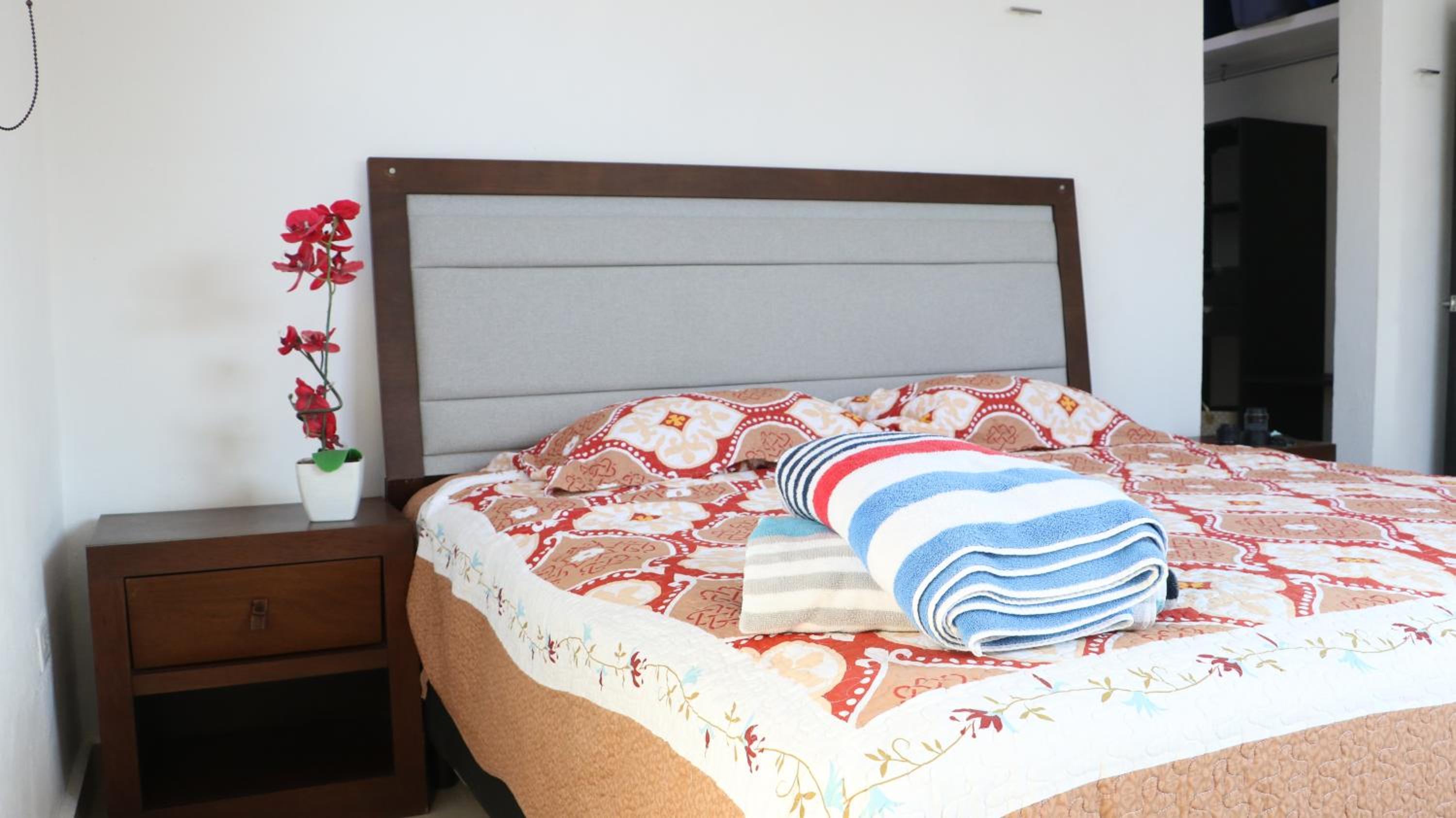 One-Bedroom Apartment - Photo 27