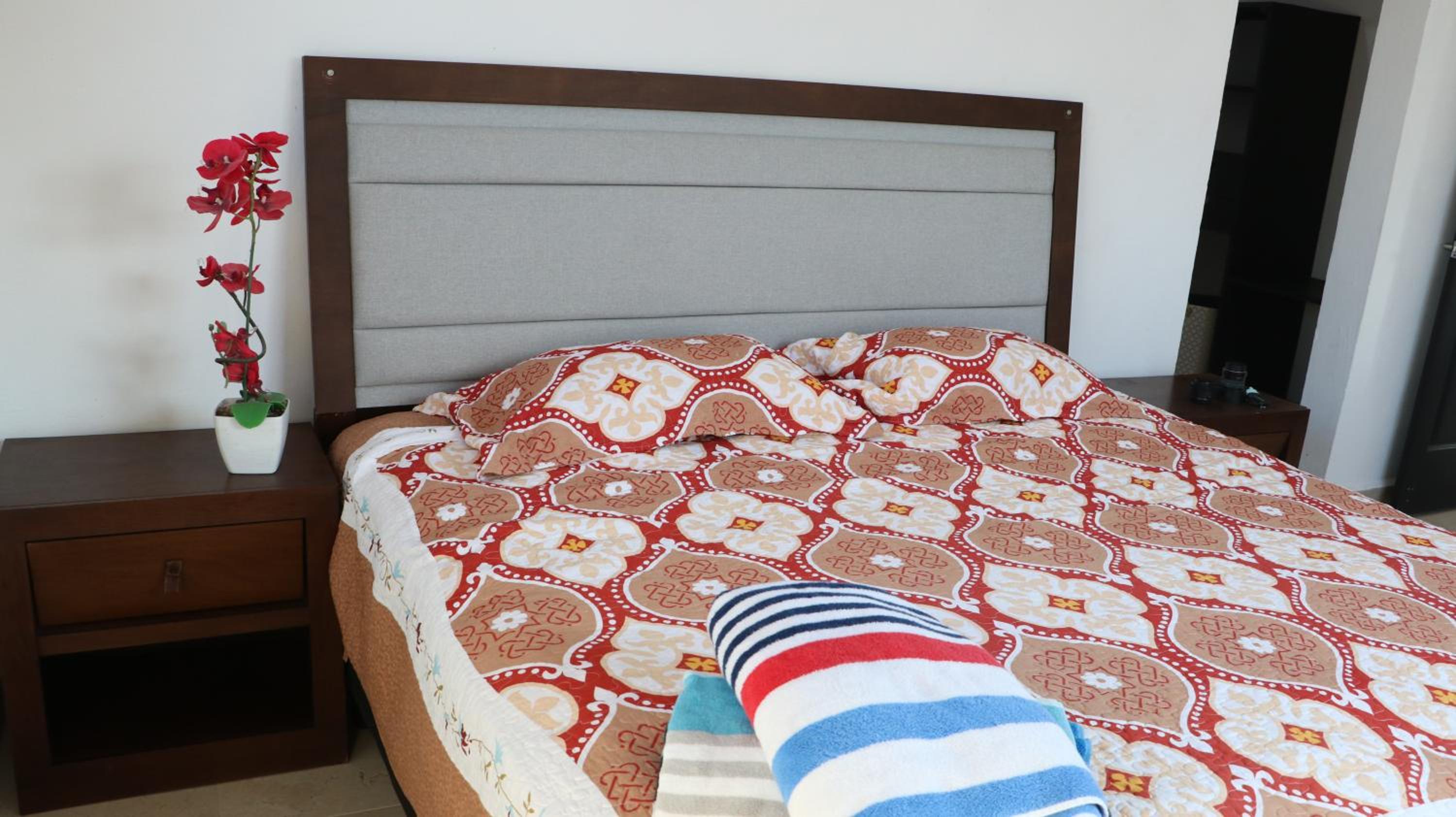 One-Bedroom Apartment - Photo 29