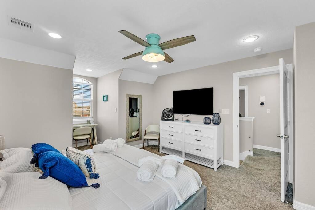 Four-Bedroom House photo 1