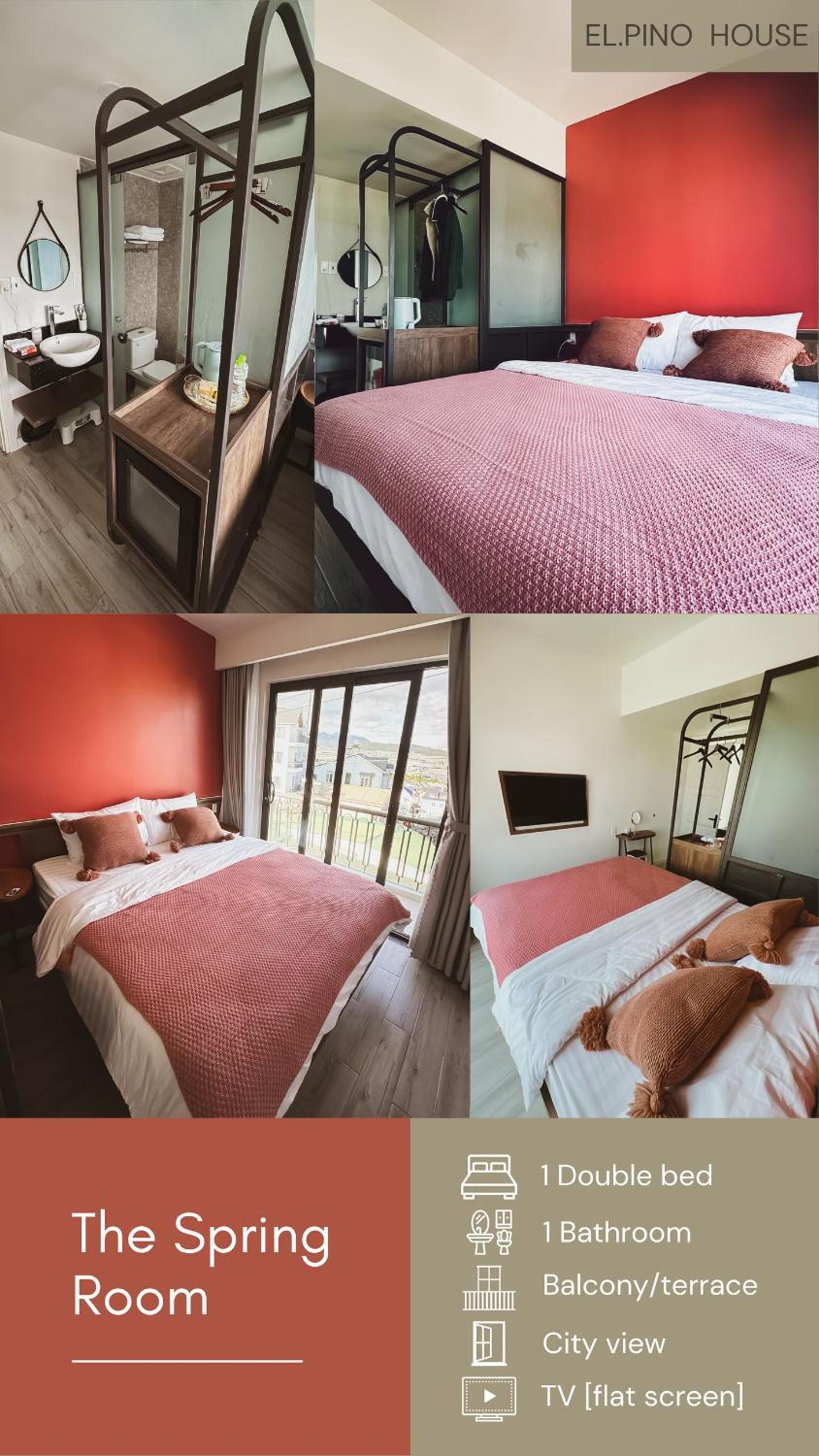 Queen Room with Balcony photo 3