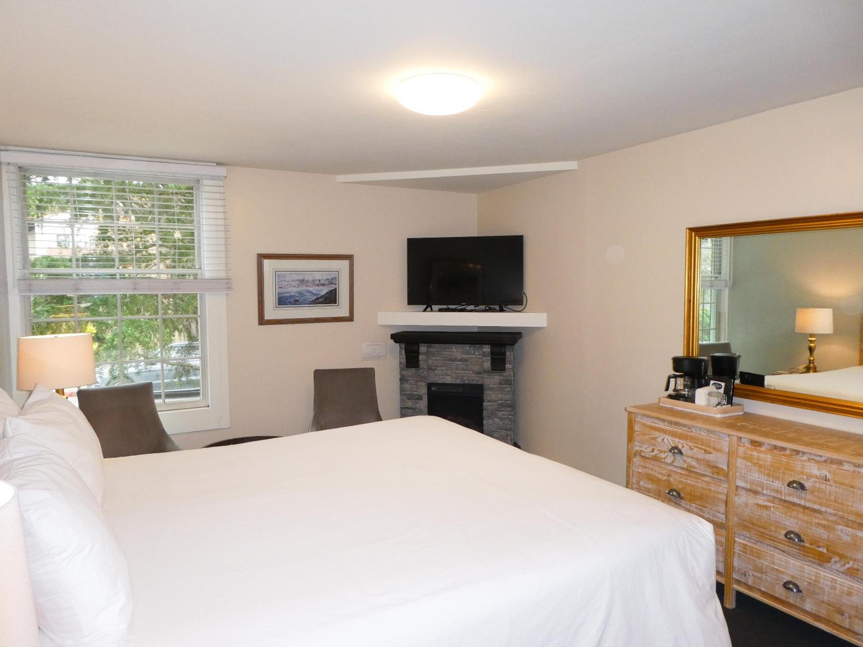 Guadalupe Room, 1 King
