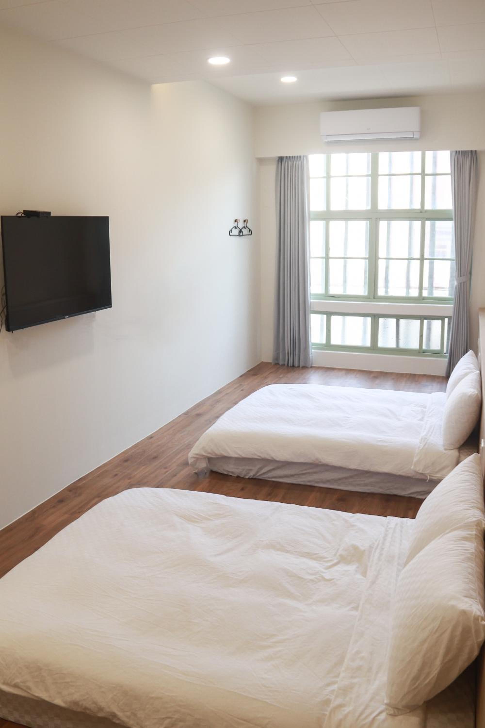 Deluxe Family Suite photo 3