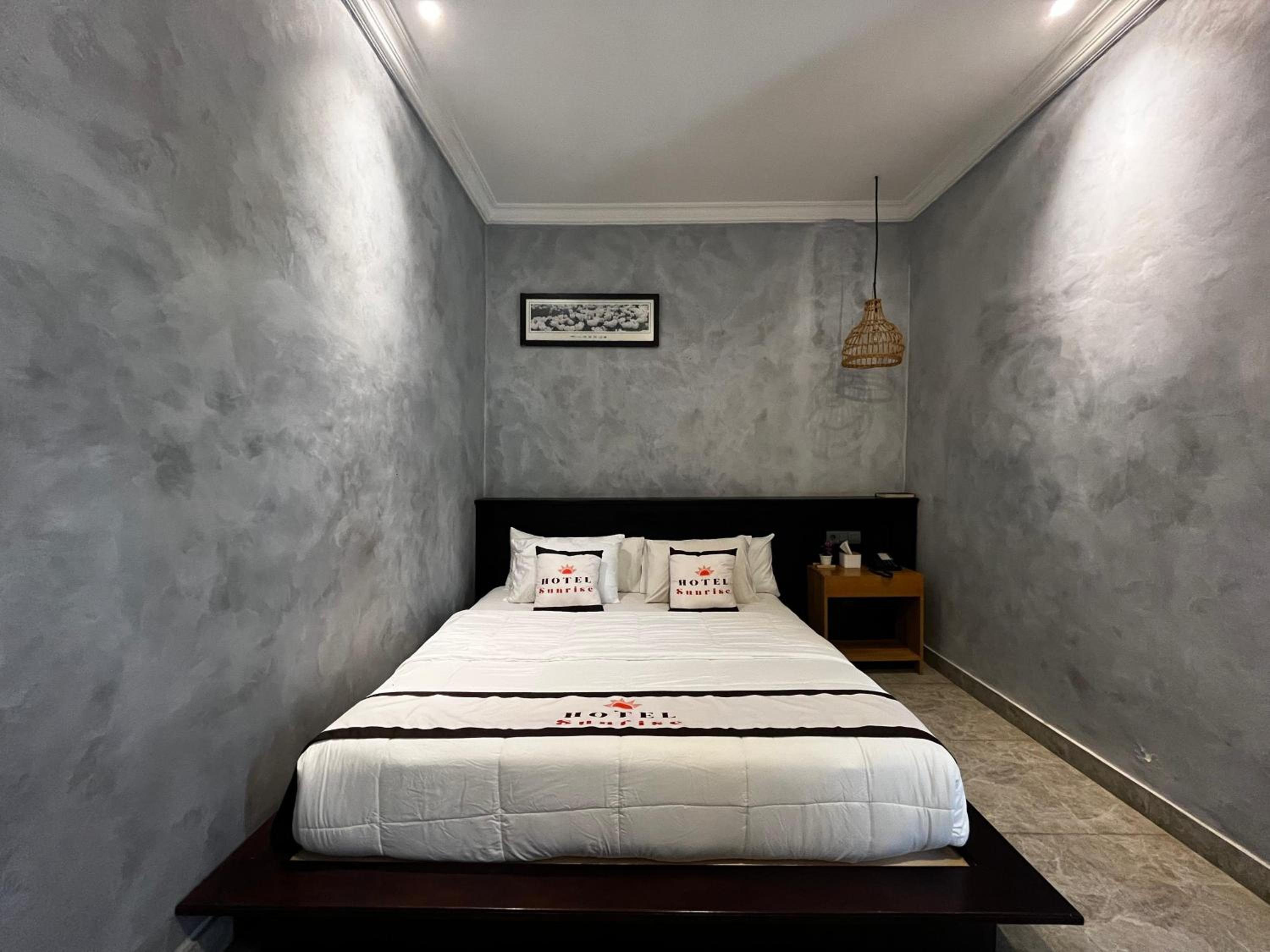 Deluxe King Room photo 1