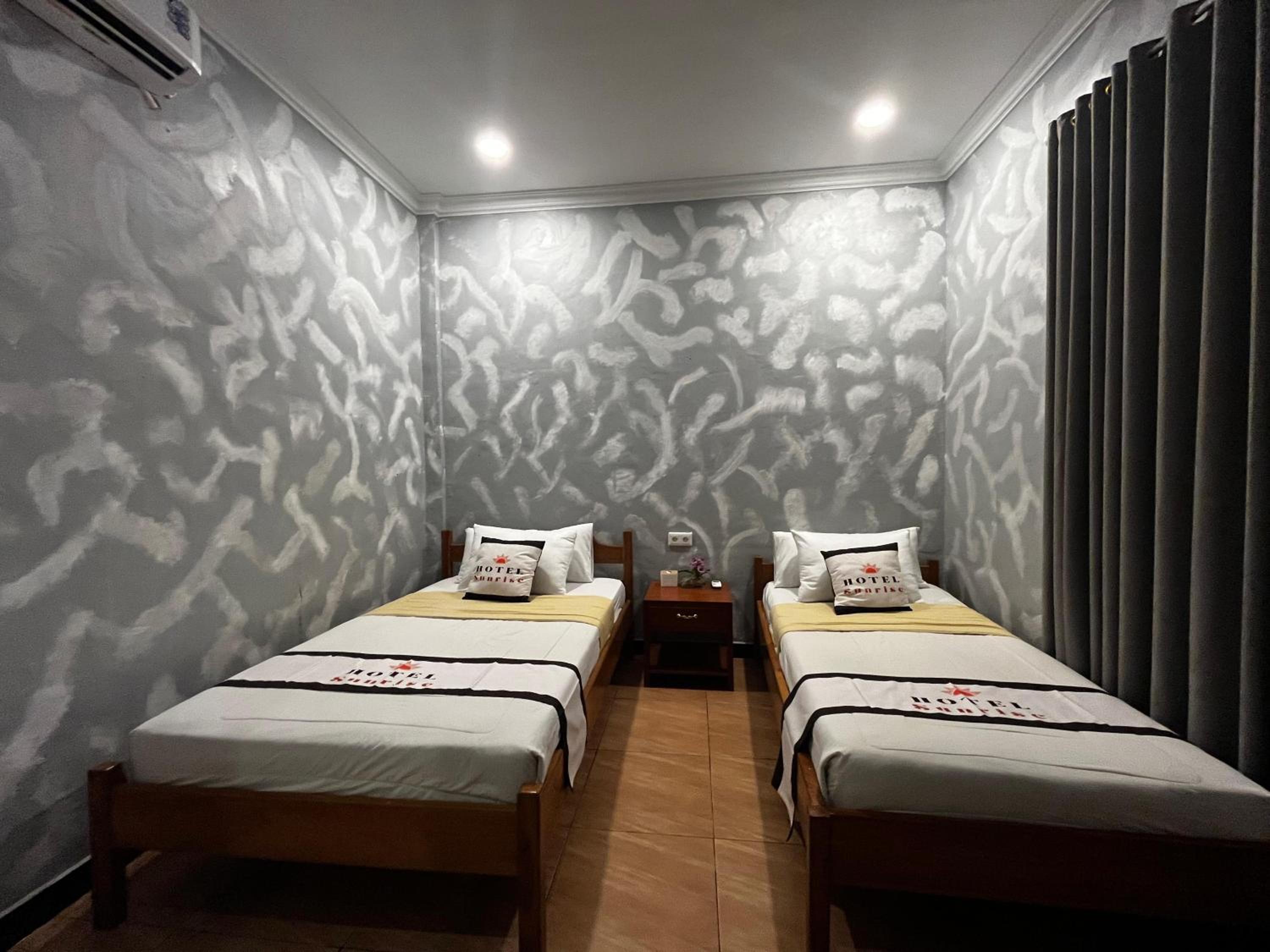 Standard Twin Room photo 2