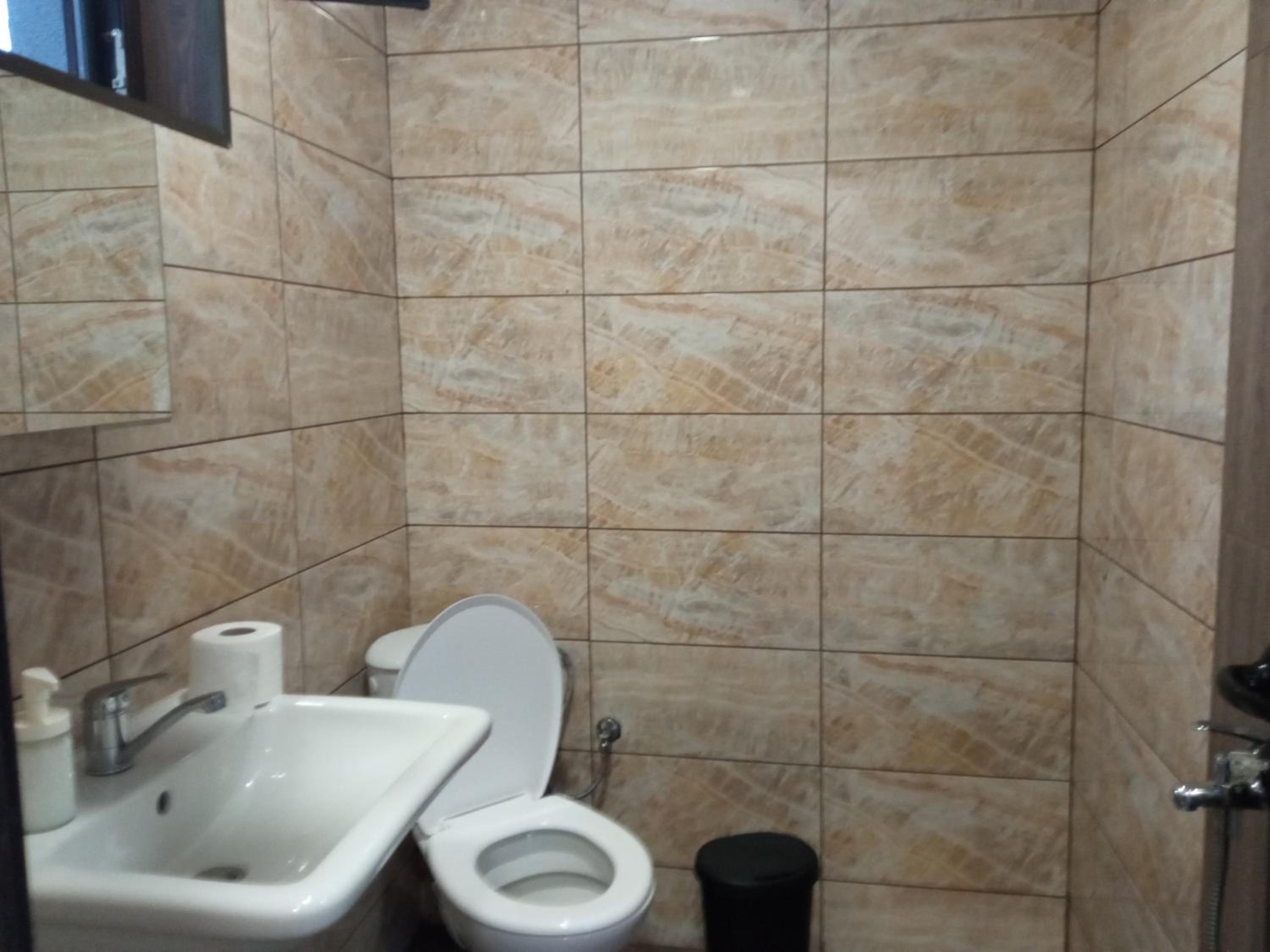 Twin Room with Balcony photo 3